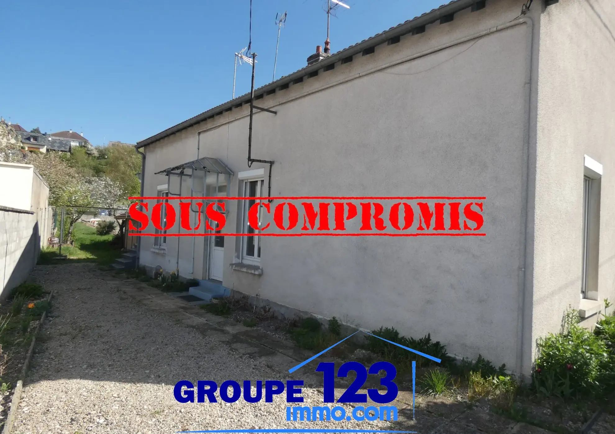 Maison à vendre à Migennes avec 3 chambres, atelier et terrain arboré