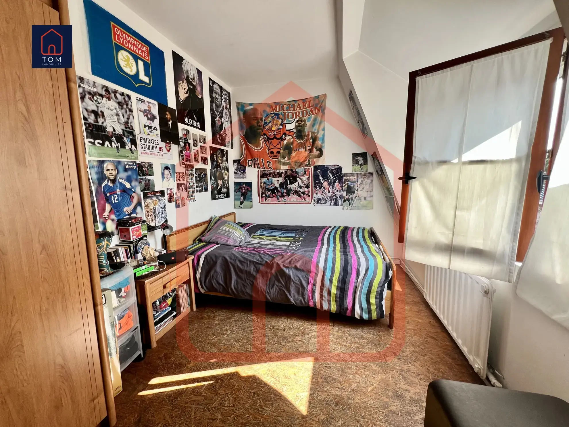 Maison ancienne rénovée avec 3 chambres, jardin et sous-sol à Lezennes 