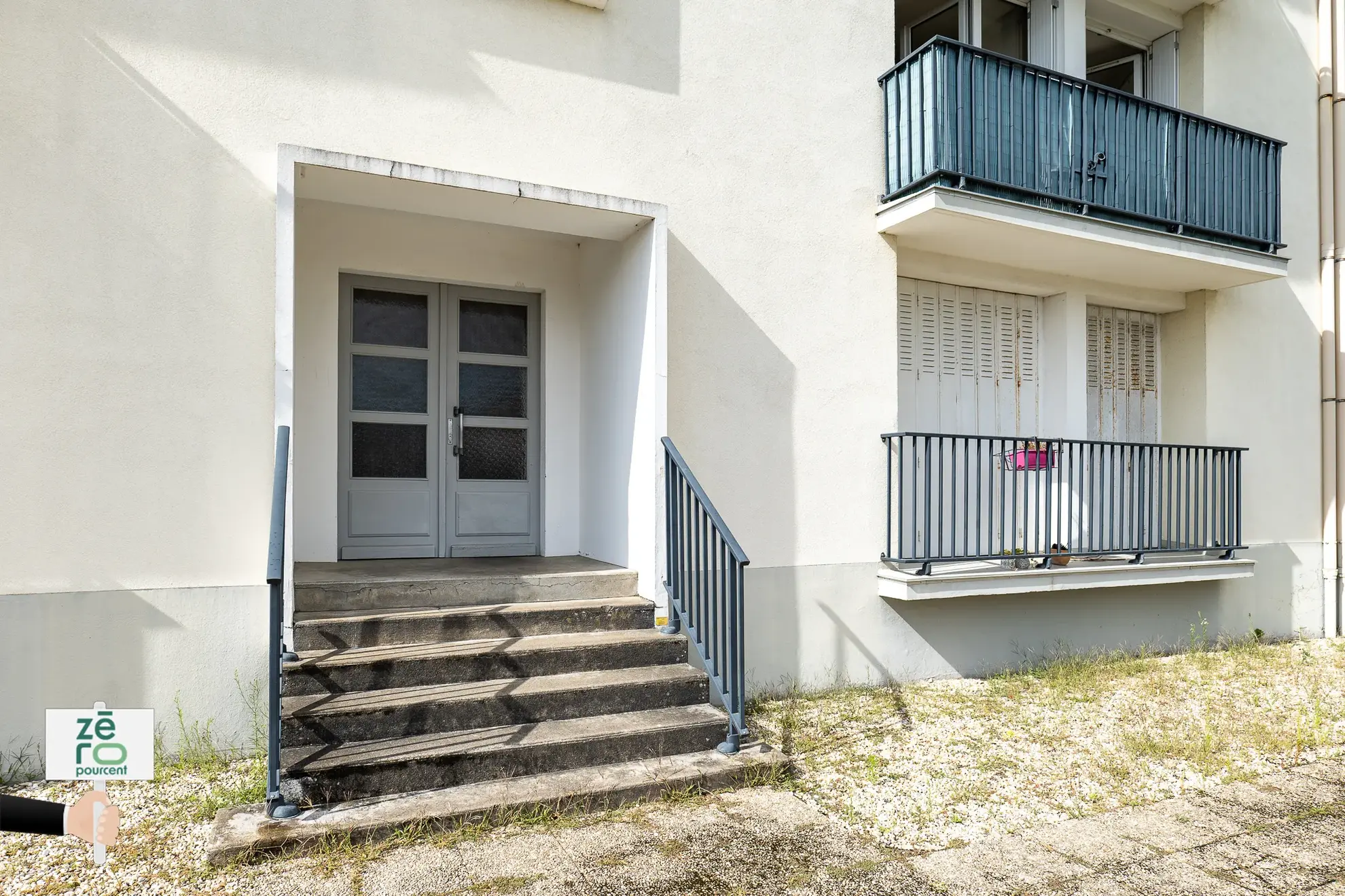 Appartement T3 au rez-de-chaussée avec parking et cave à Saint Sébastien 