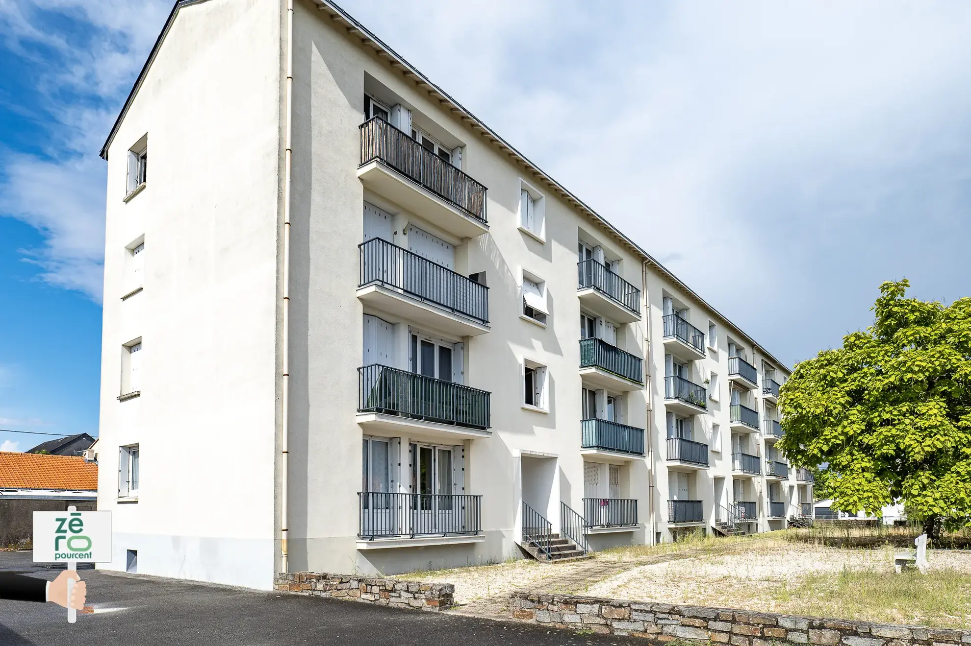 Appartement T3 au rez-de-chaussée avec parking et cave à Saint Sébastien