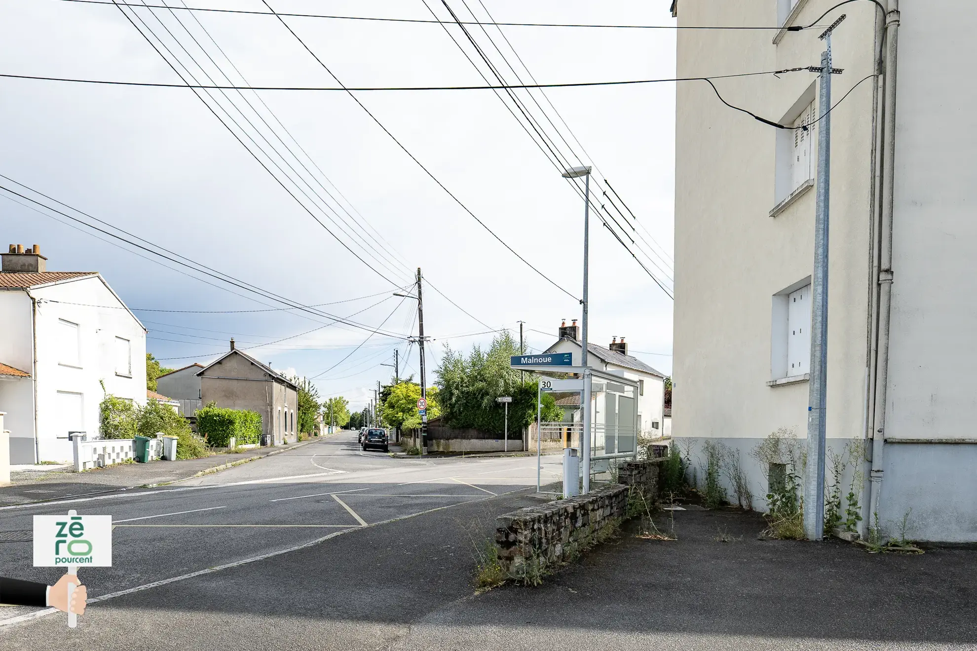 Appartement T3 au rez-de-chaussée avec parking et cave à Saint Sébastien 