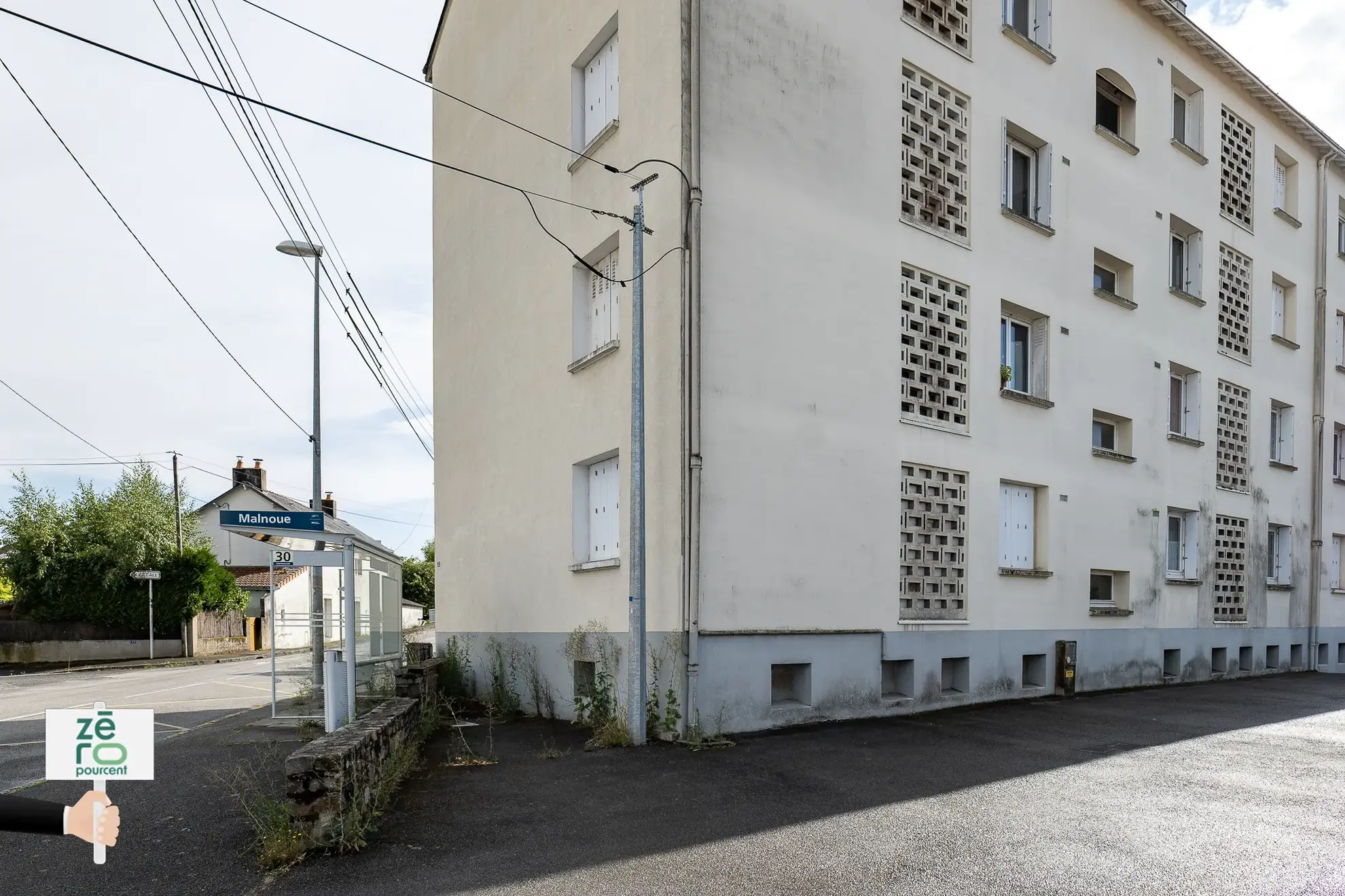 Appartement T3 au rez-de-chaussée avec parking et cave à Saint Sébastien 