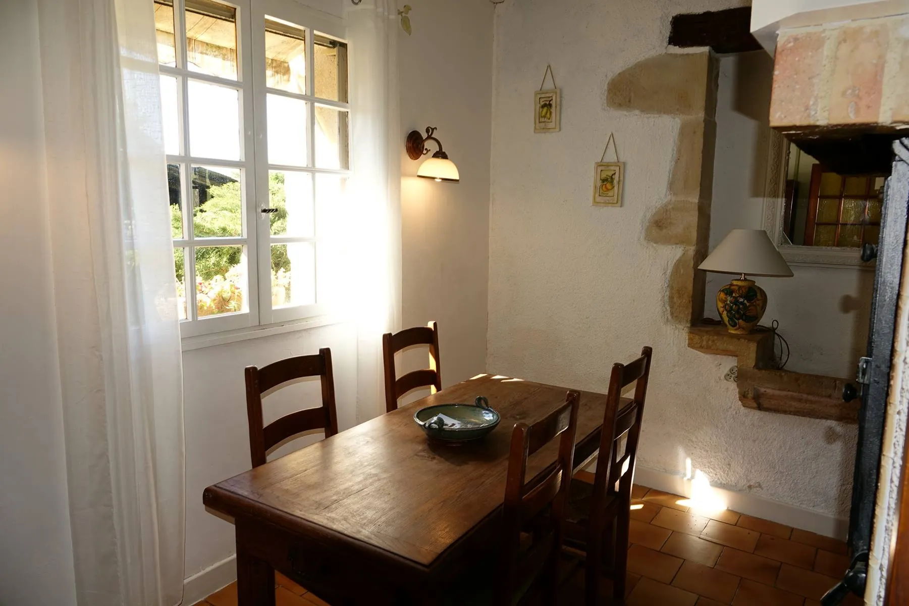 Belle maison de maître avec grange sur 5 hectares en Quercy à Soturac 