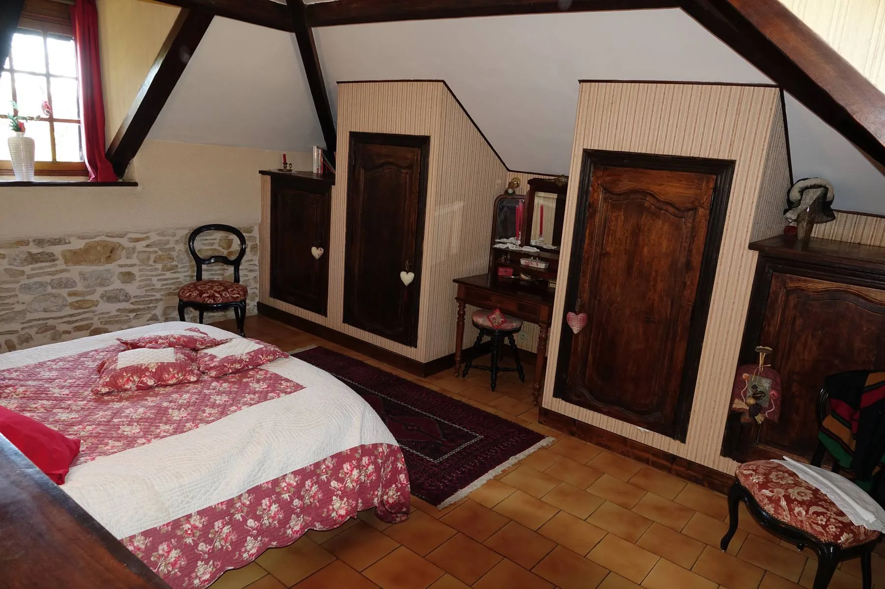 Belle maison de maître avec grange sur 5 hectares en Quercy à Soturac 