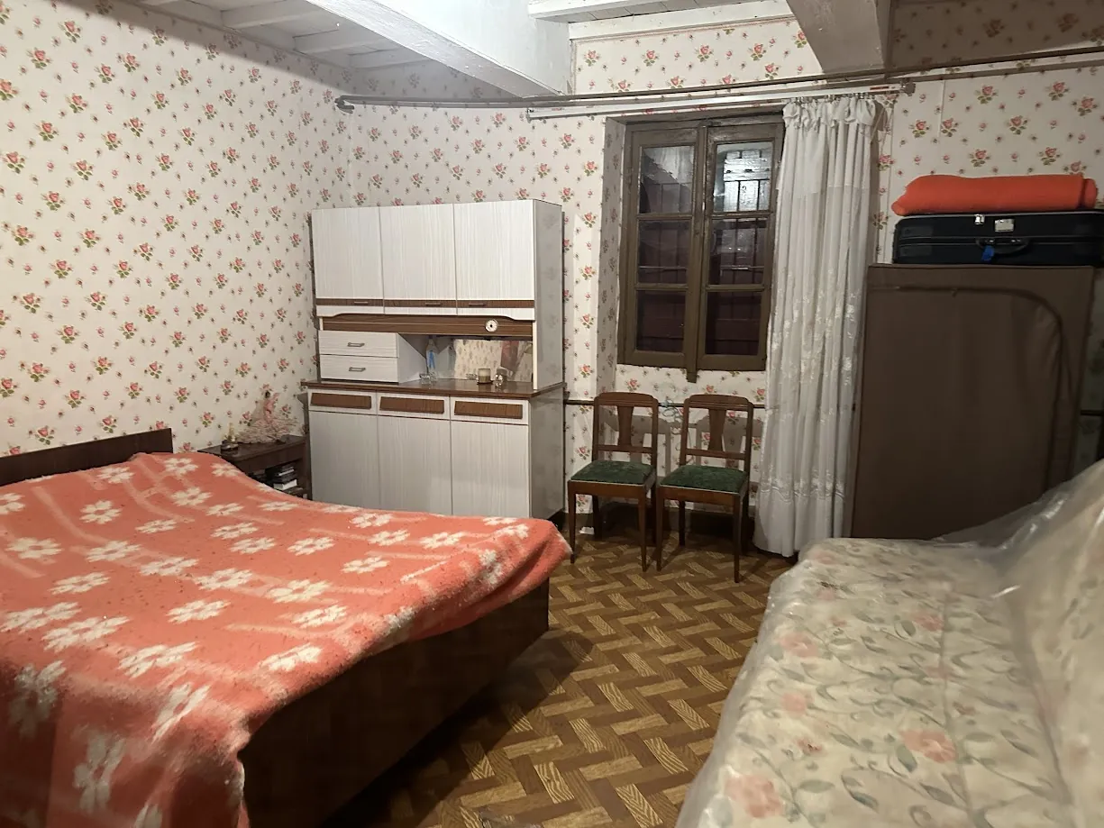 Charmante maison en pierre à Fleurance avec dépendances et potentiel 