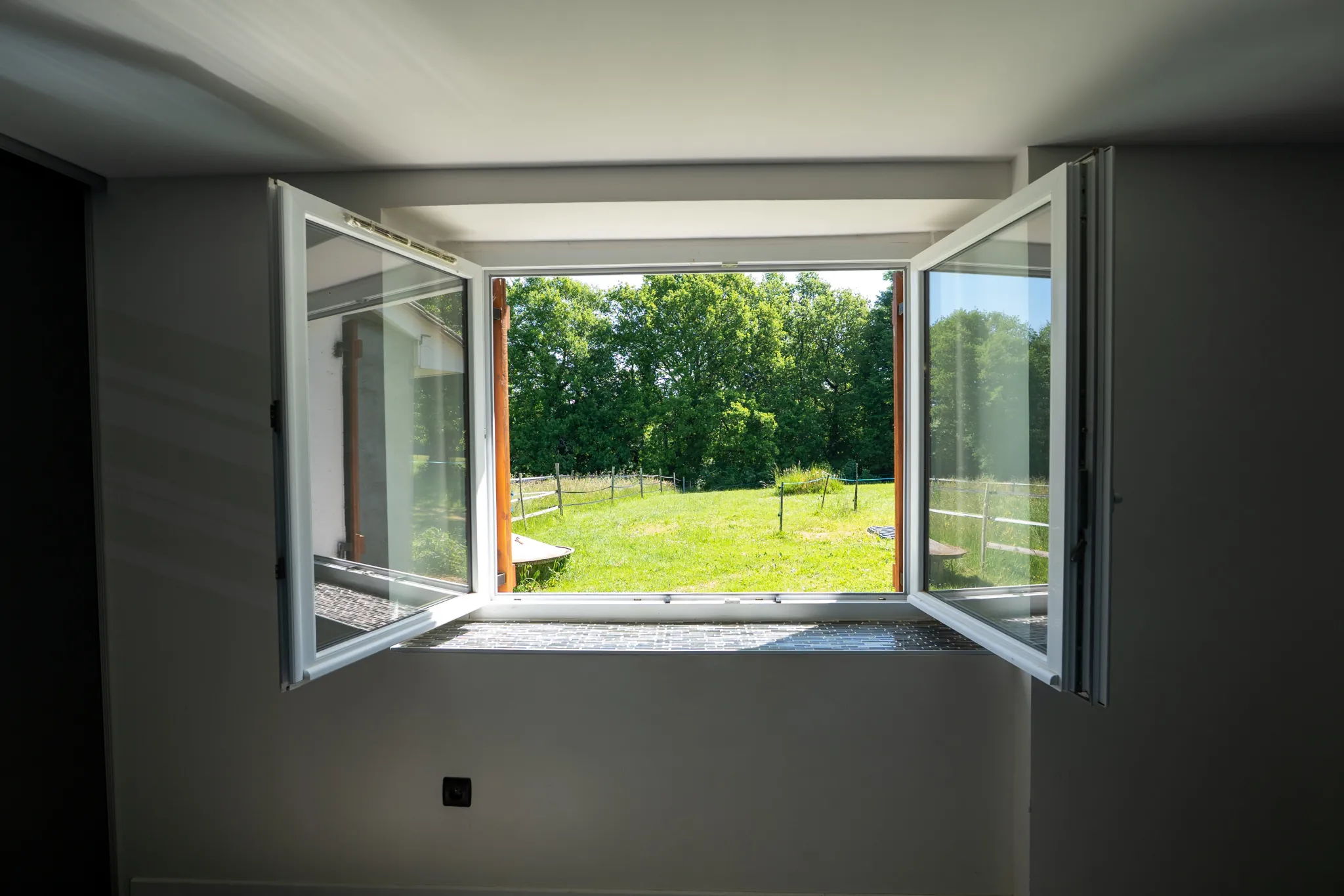 Ferme en pierre rénovée aux portes de Périgueux avec 1,3 ha de terrain 