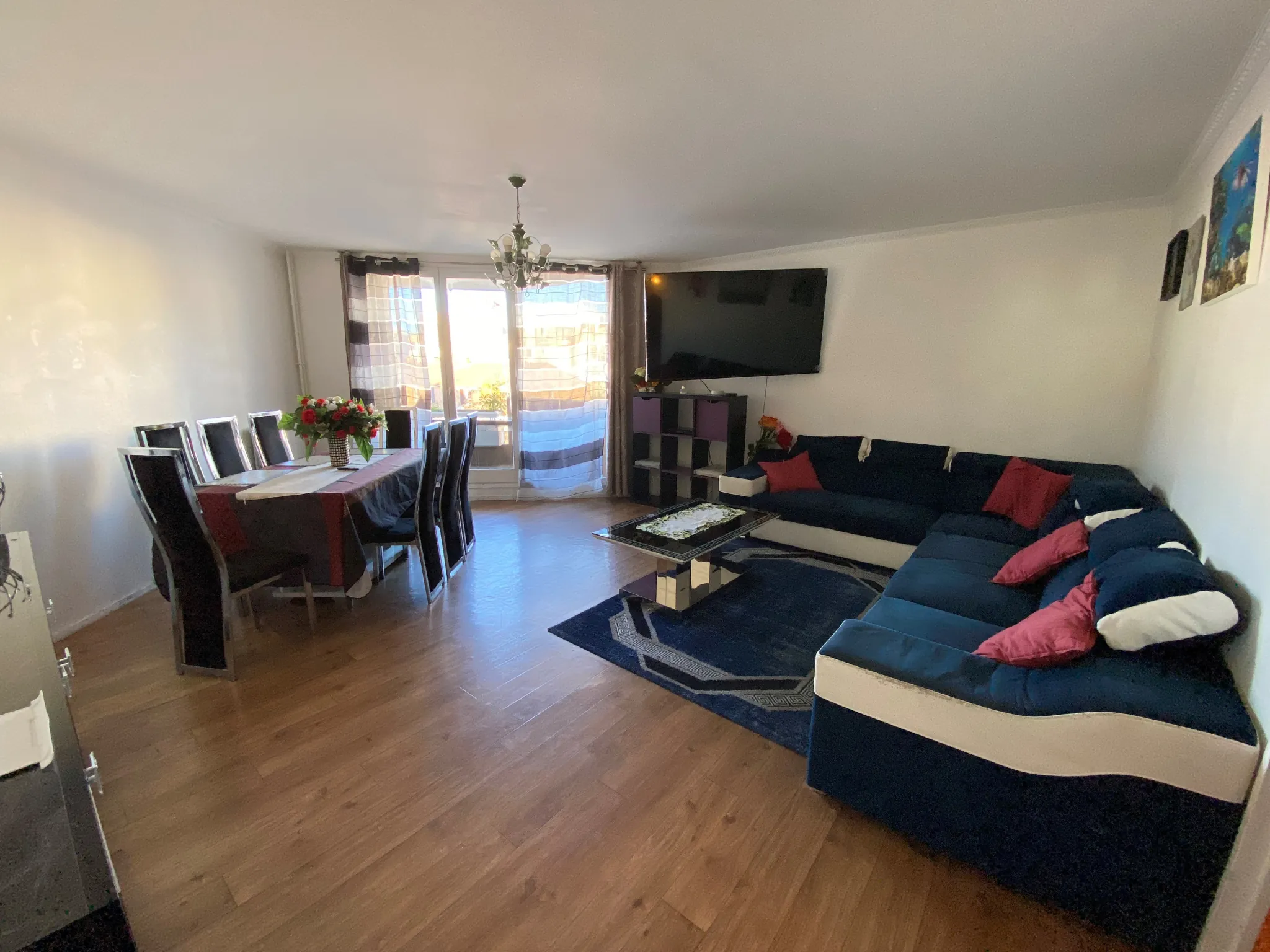 Appartement 4 pièces avec terrasse et parking à Évry-Courcouronnes