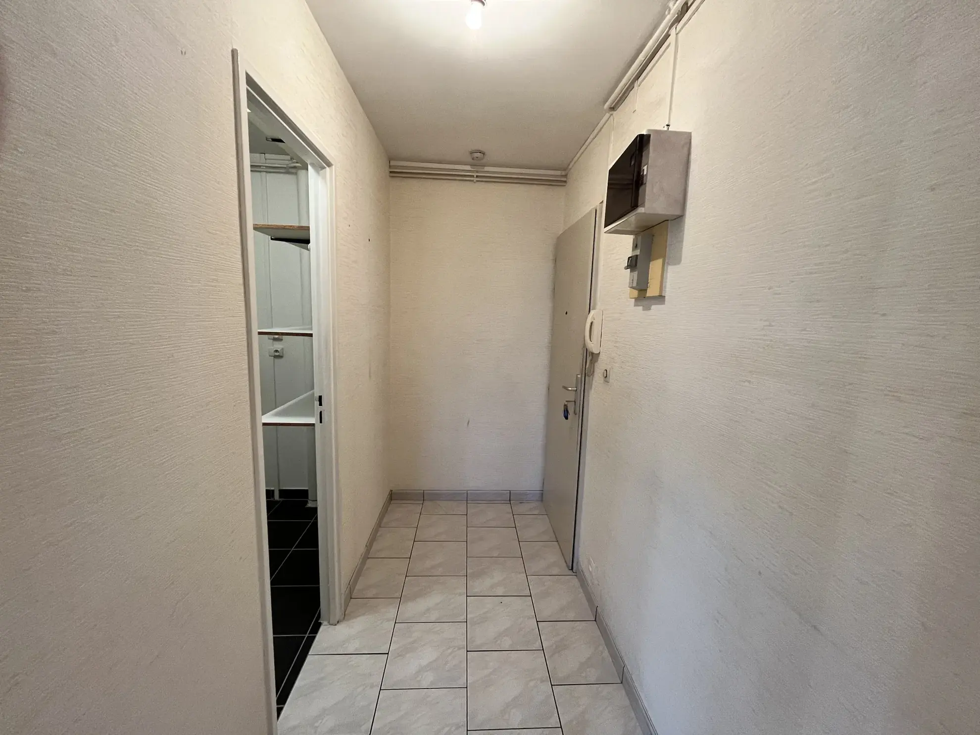 Appartements F3 rénové à Vandoeuvre-lès-Nancy dans résidence calme avec parking 