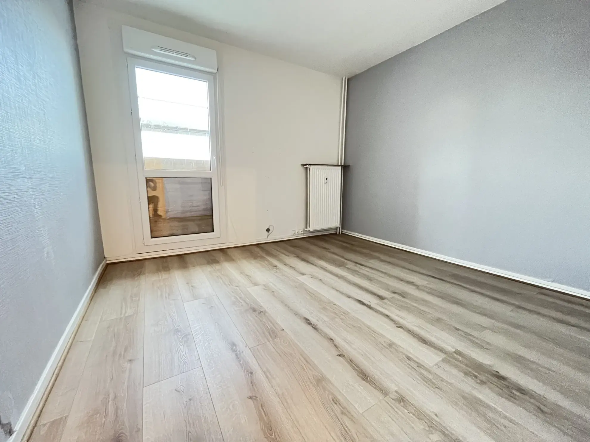 Appartements F3 rénové à Vandoeuvre-lès-Nancy dans résidence calme avec parking 