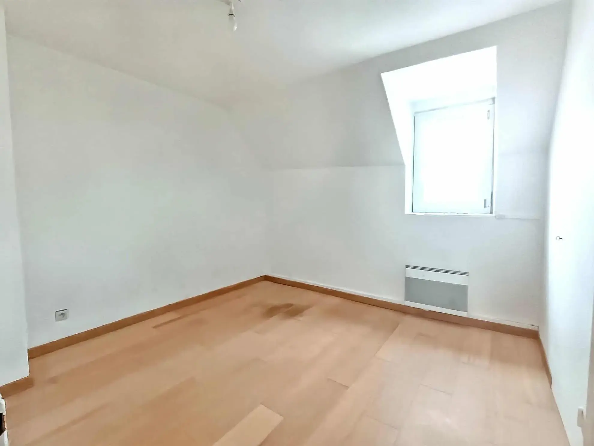 Maison à vendre à Outreau centre-ville – 2 chambres, investissement locatif 