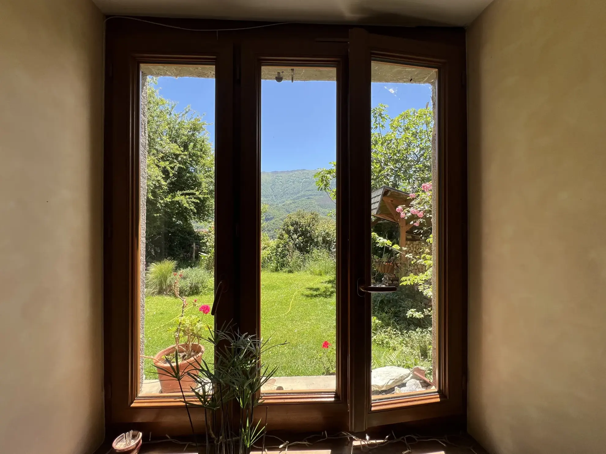 Charmante maison de village avec vue montagne à Saint-Jean-du-Castillonnais 