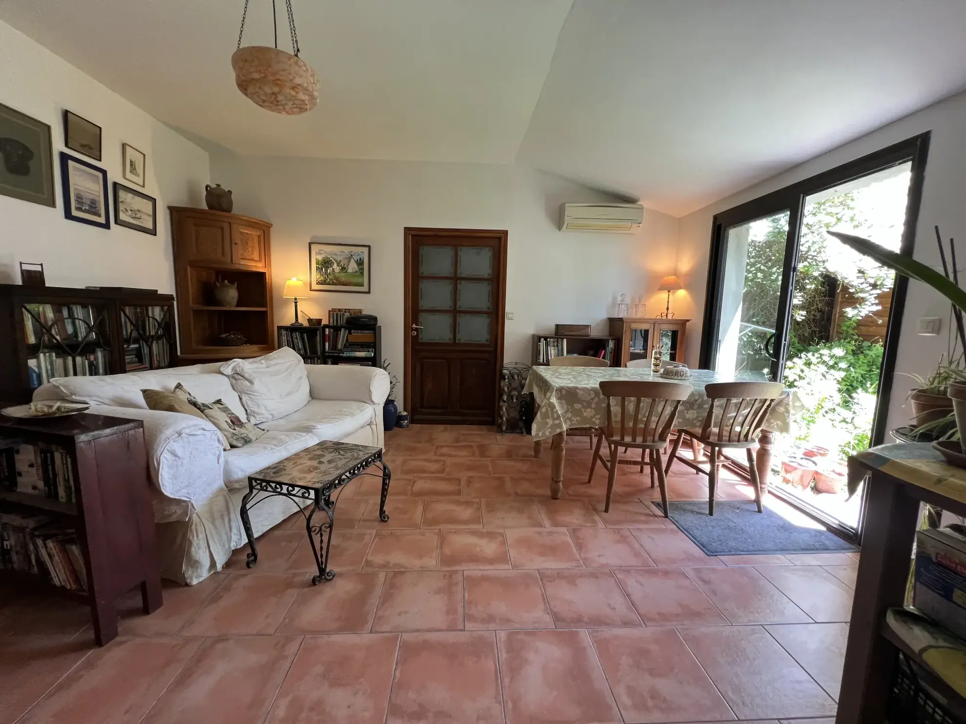 Charmante maison de village avec vue montagne à Saint-Jean-du-Castillonnais 