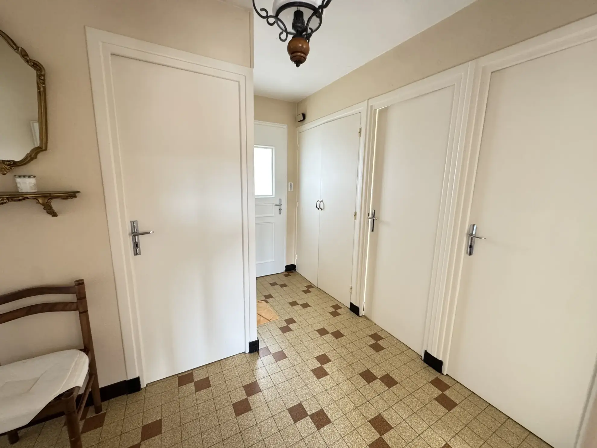 Maison à vendre à Bourg de Thizy avec terrain de 800 m² - 3 chambres 