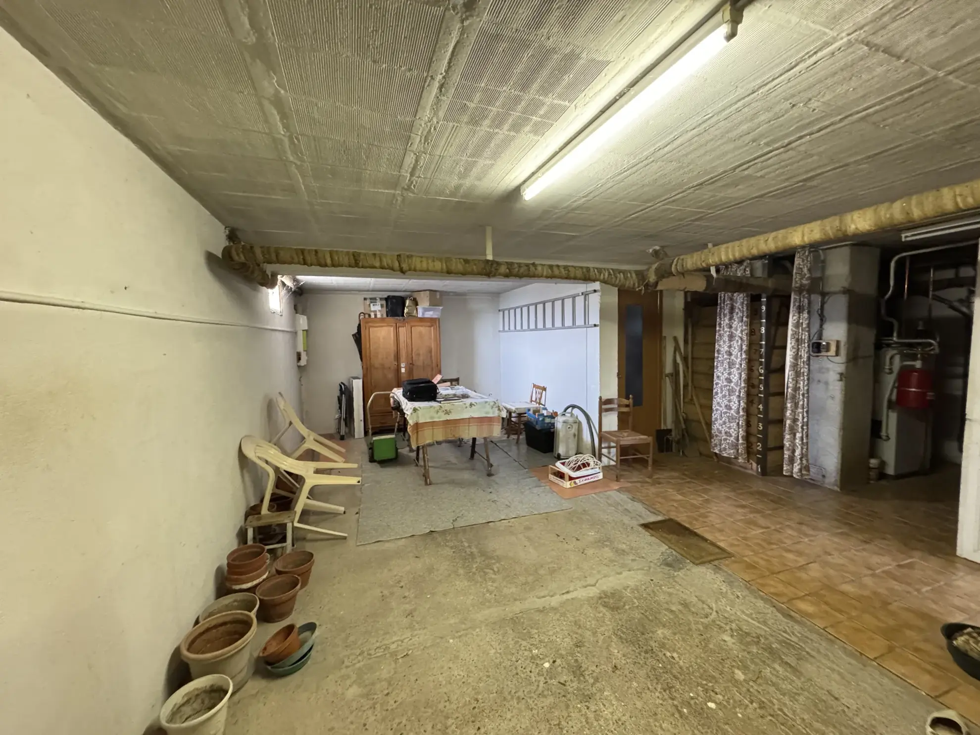 Maison à vendre à Bourg de Thizy avec terrain de 800 m² - 3 chambres 