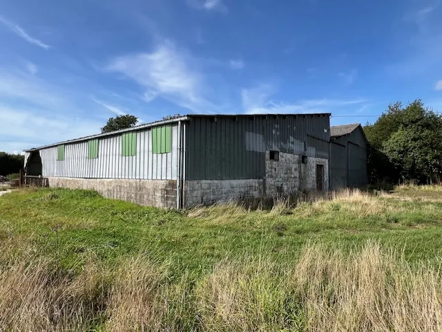Achat hangar agricole de 600 m² à Coulonvillers avec terrains mitoyens 