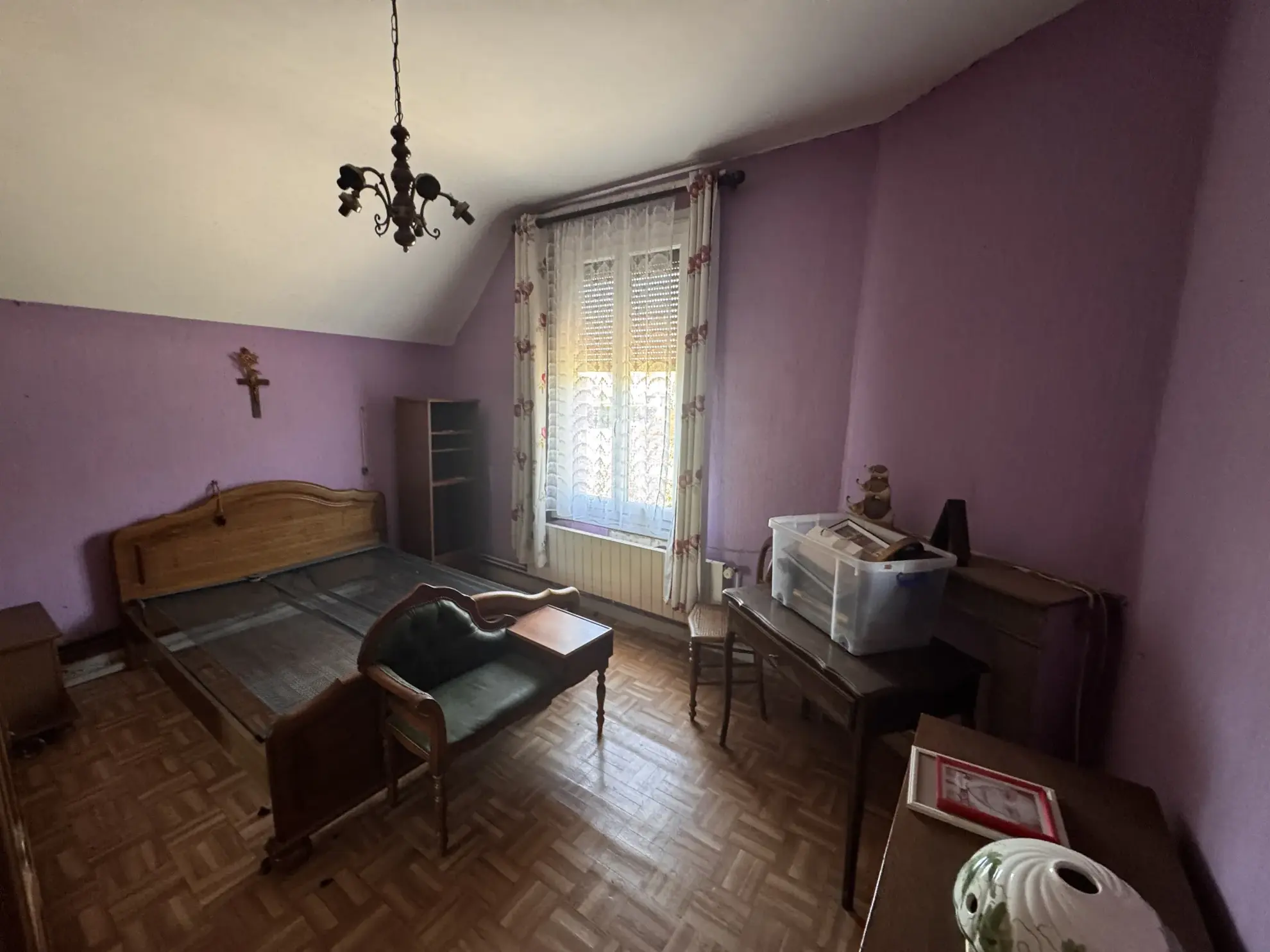 Maison à Valenciennes avec grand potentiel de rénovation et jardin 