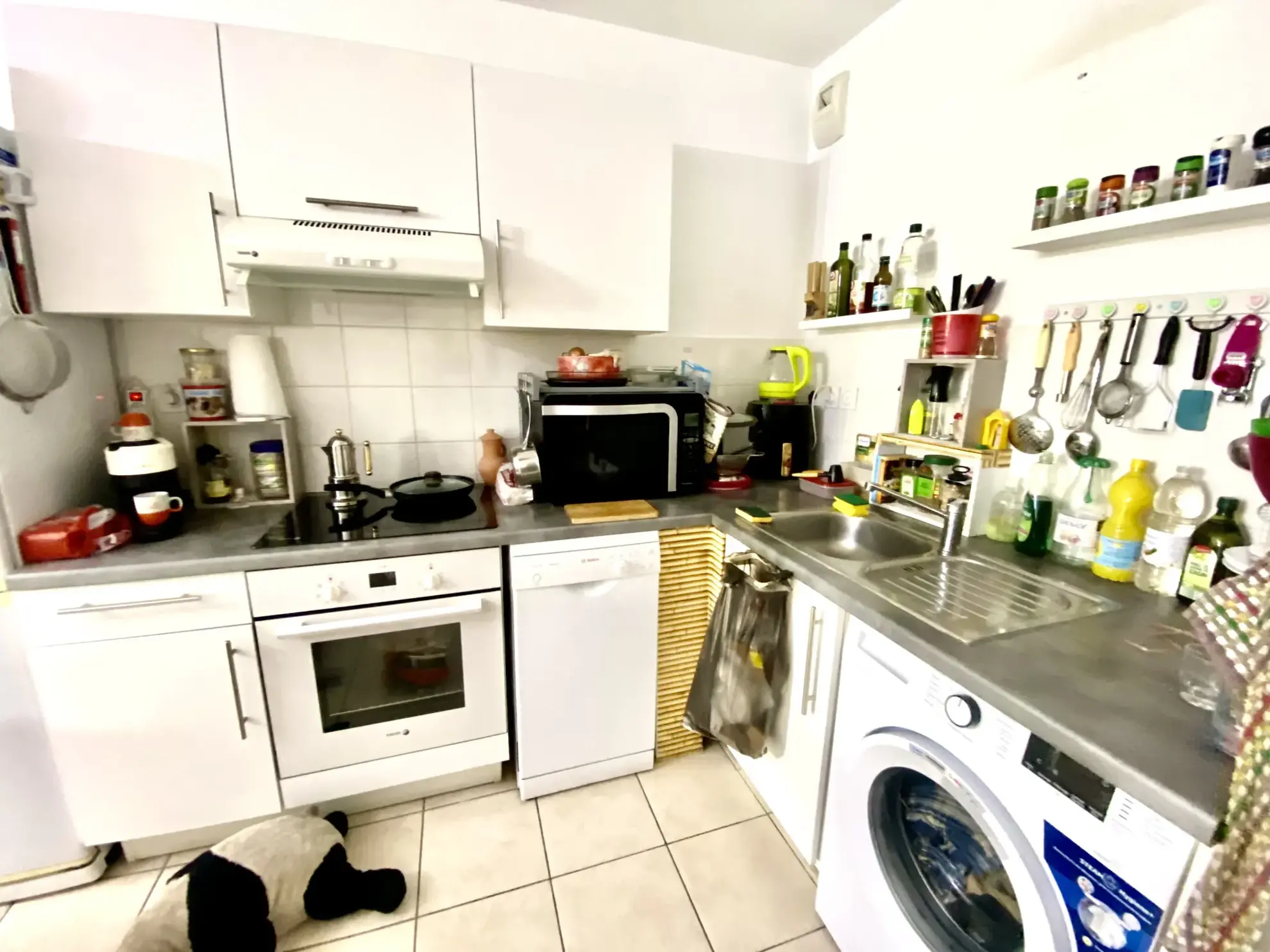 Appartement traversant de 2 pièces avec vue mer à La Seyne-sur-Mer Portes Marines 