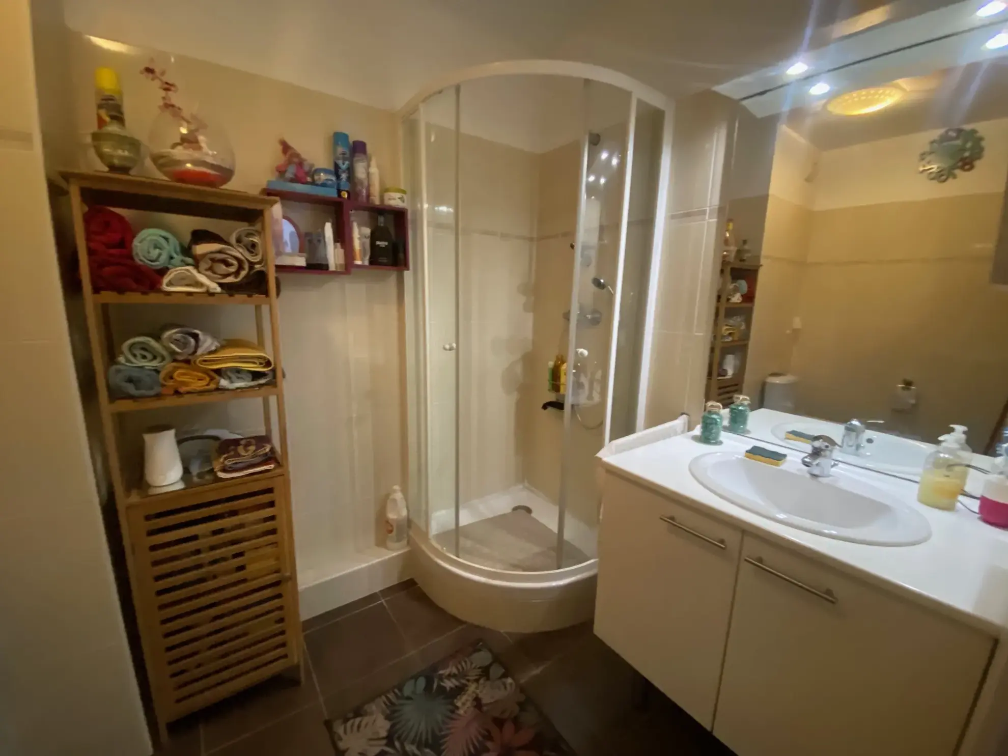 Appartement traversant de 2 pièces avec vue mer à La Seyne-sur-Mer Portes Marines 