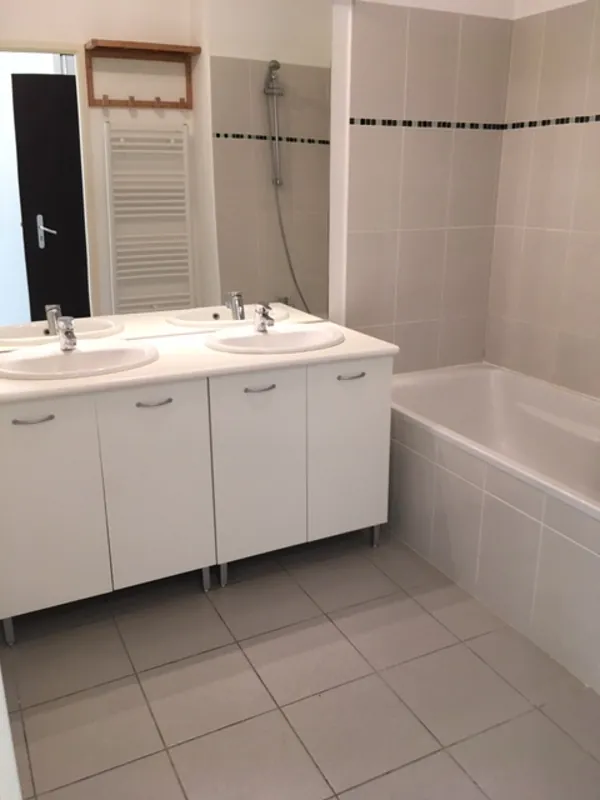 Appartement 2 pièces de 41,1 m² avec terrasse et parking à Juvignac 