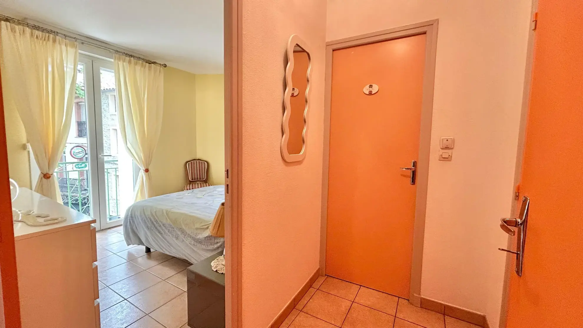 Appartement rénové en plein centre d'Argelès Village avec mezzanine 