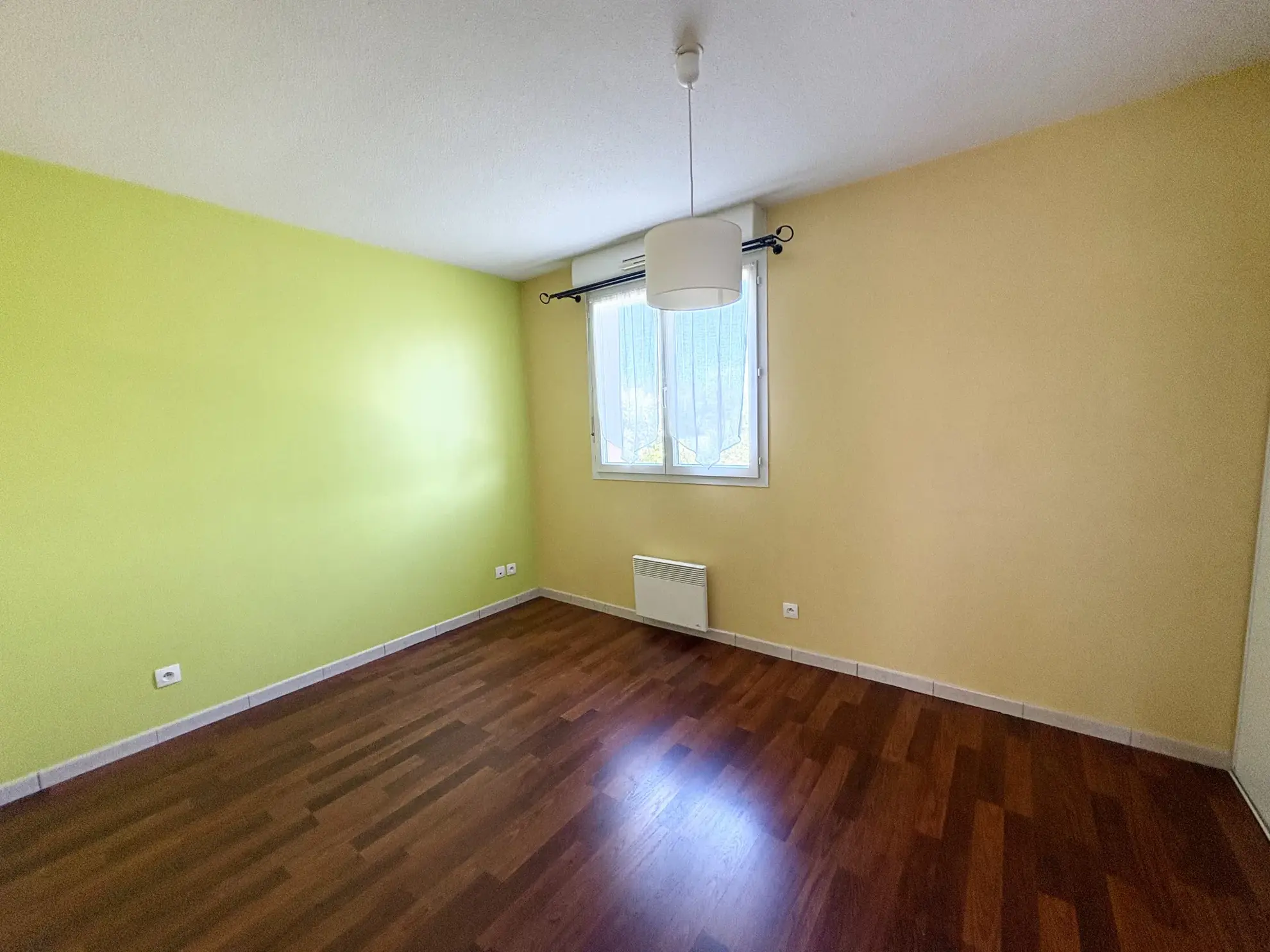 Maison moderne 66 m2 avec jardin privé à La Salvetat Saint-Gilles 