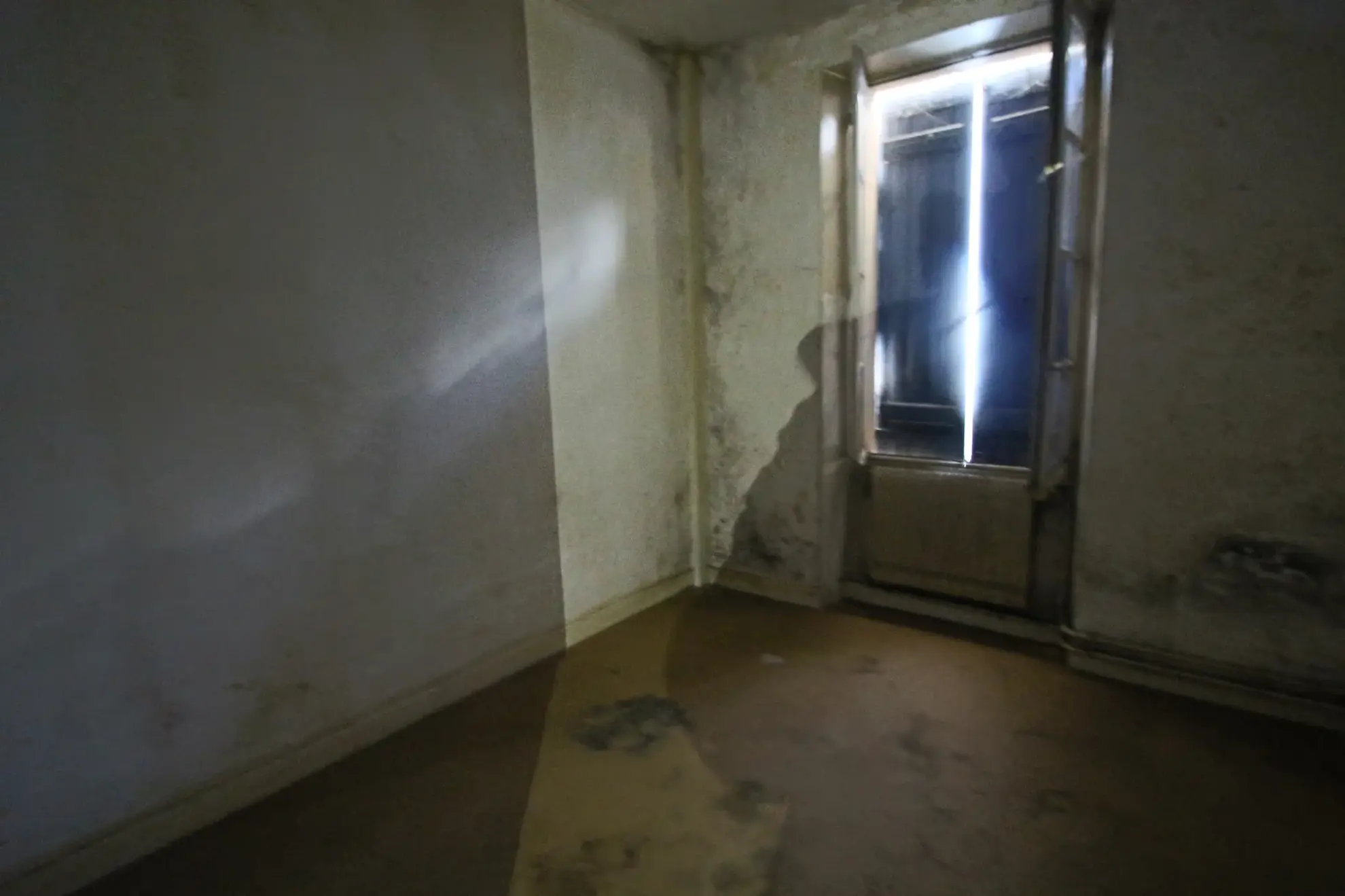 Immeuble à vendre au centre de Puy l'Évêque - Opportunité d'investissement avec revenu locatif 