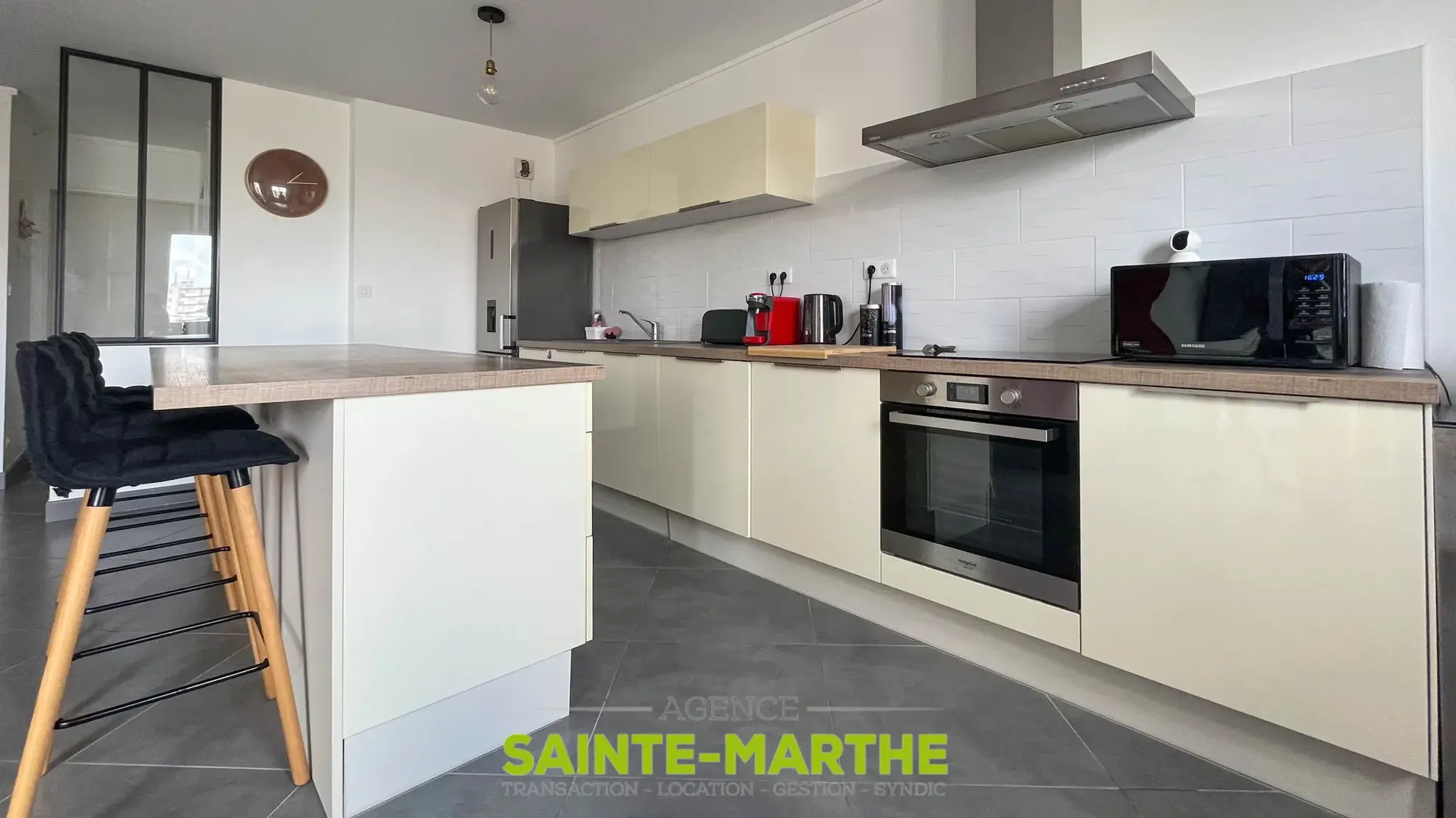 Appartement T3 à Niort avec balcon, parking et cave - Secteur gare/avenue de Limoges 