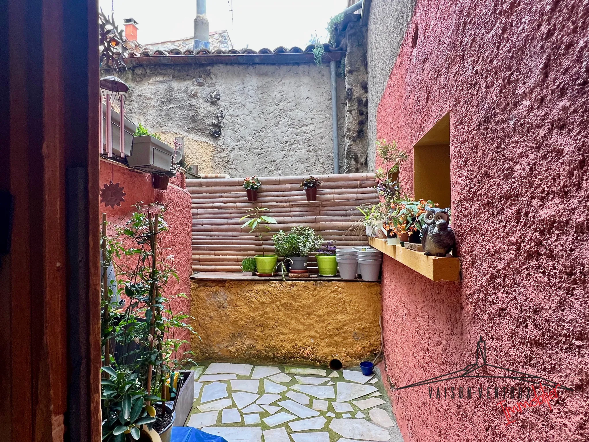 Appartement T2 lumineux de 41 m² avec terrasse au centre de Buis-les-Barronies 