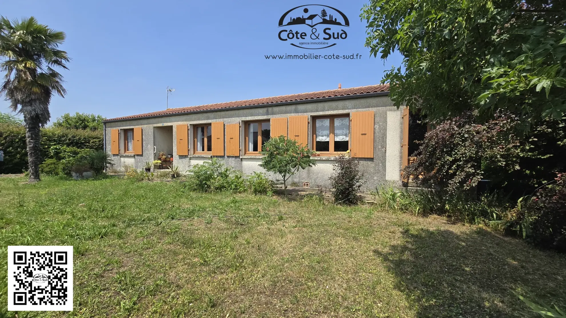 Maison à rafraîchir de plain-pied à Saint Jean de Liversay sur 1600 m²