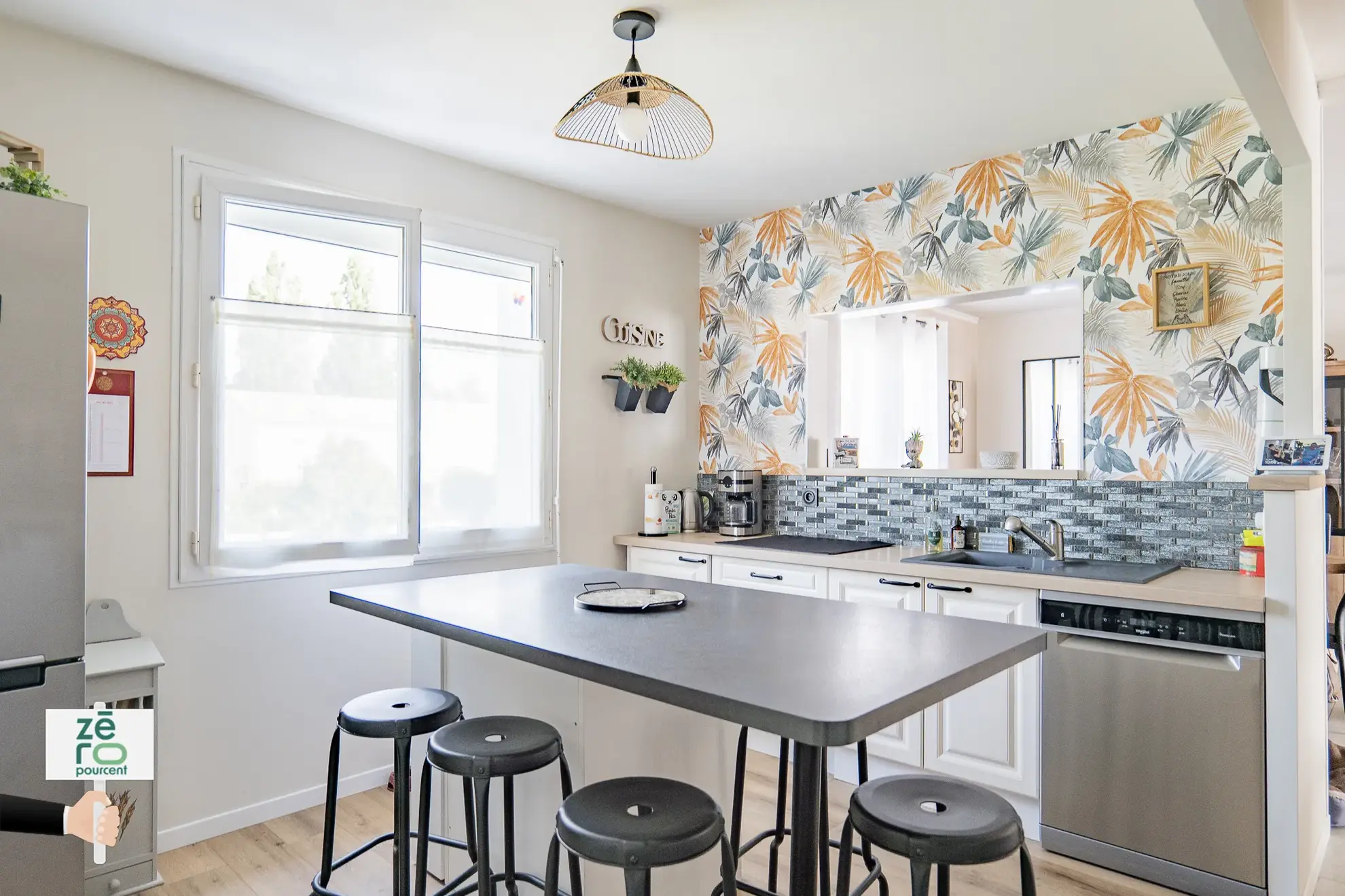 Maison familiale avec sous-sol total, jardin clos et garage à Fontenay-le-Comte 