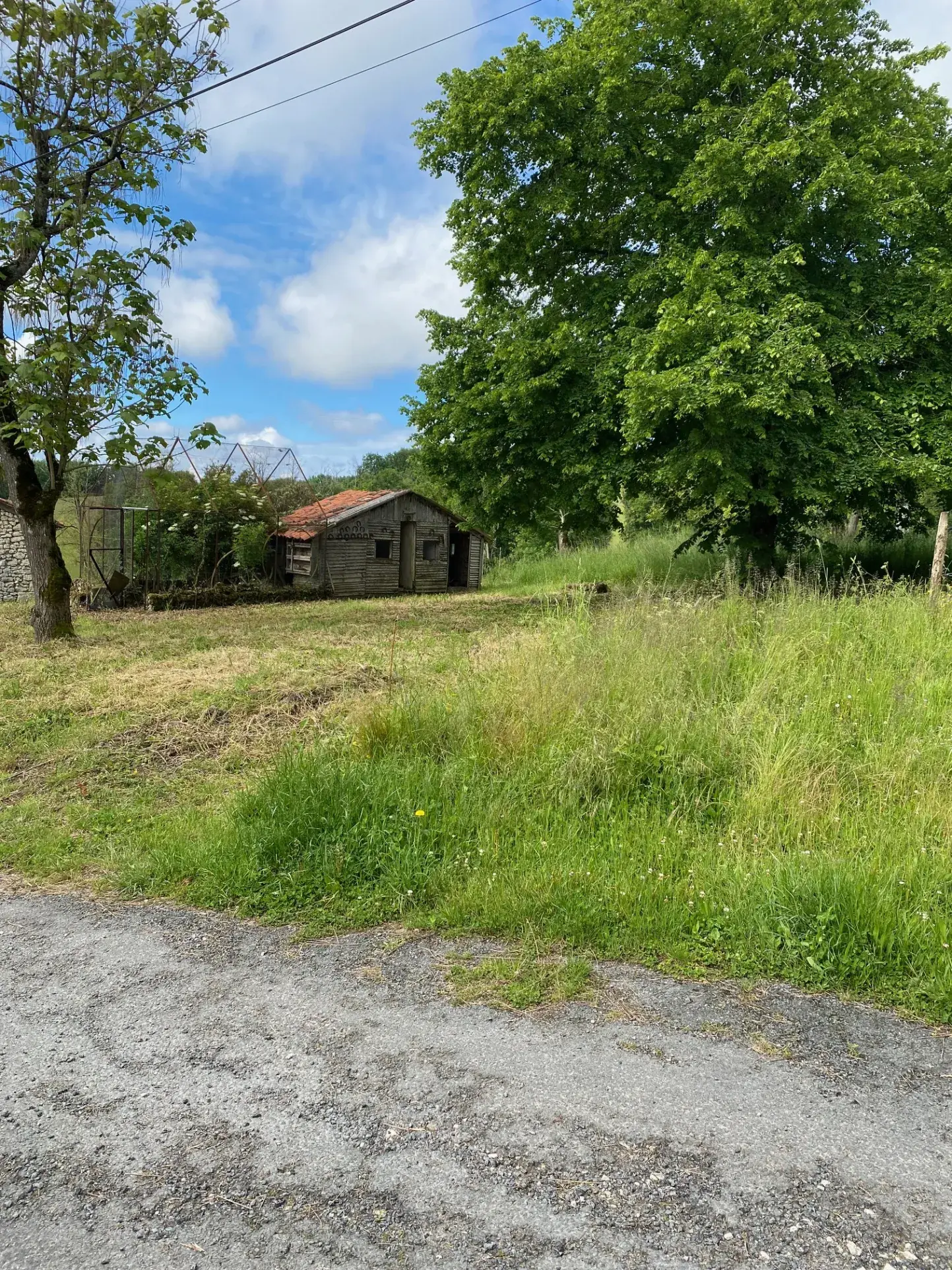 Maison en pierre rénovée avec grand potentiel à Villetoureix en Dordogne 