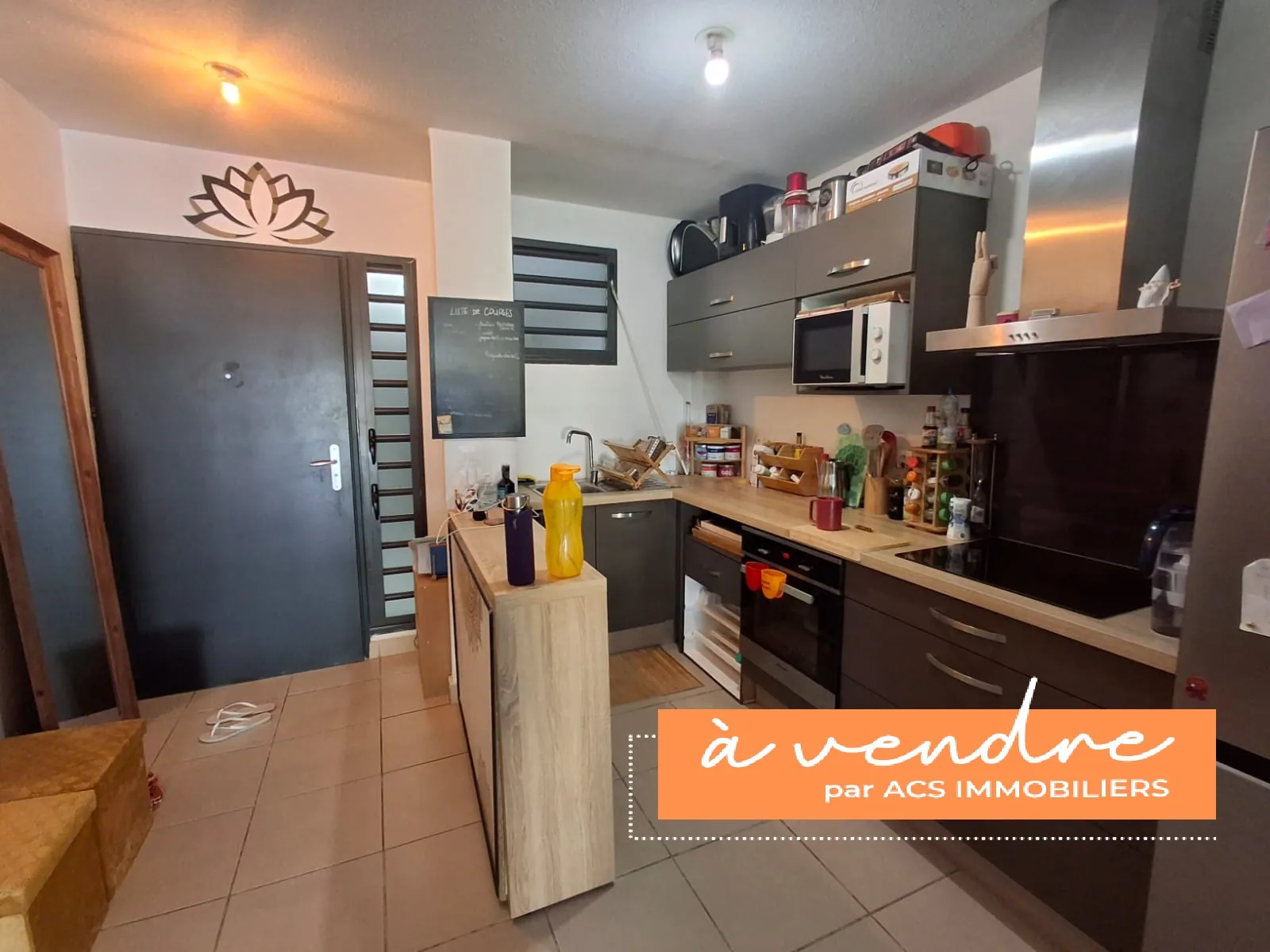 Bel appartement T3 à Fort-de-France avec parking et terrasse, idéal pour investissement locatif