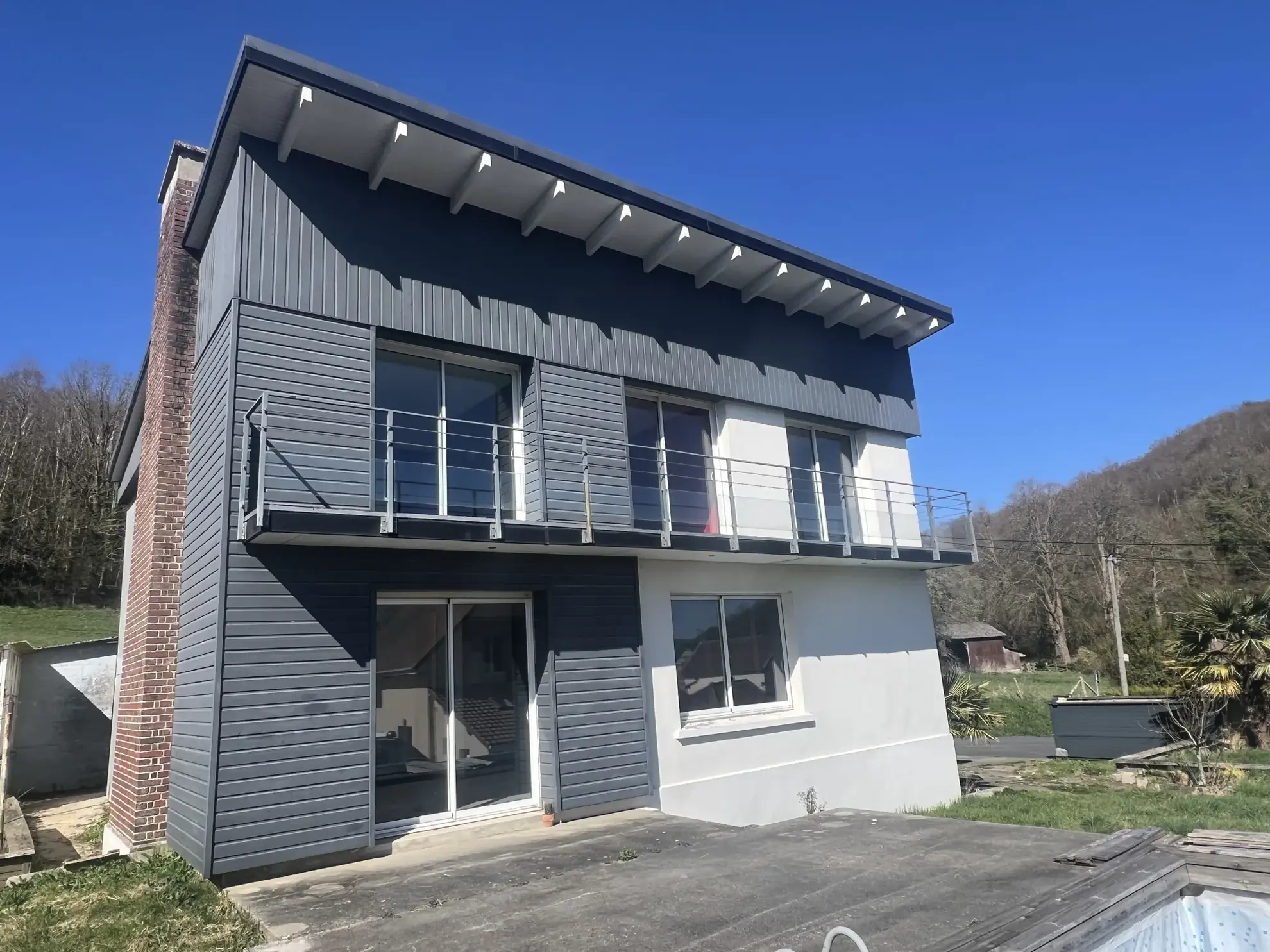 Maison à vendre à Colleville, 182 m² avec piscine et garage, proche Fécamp 