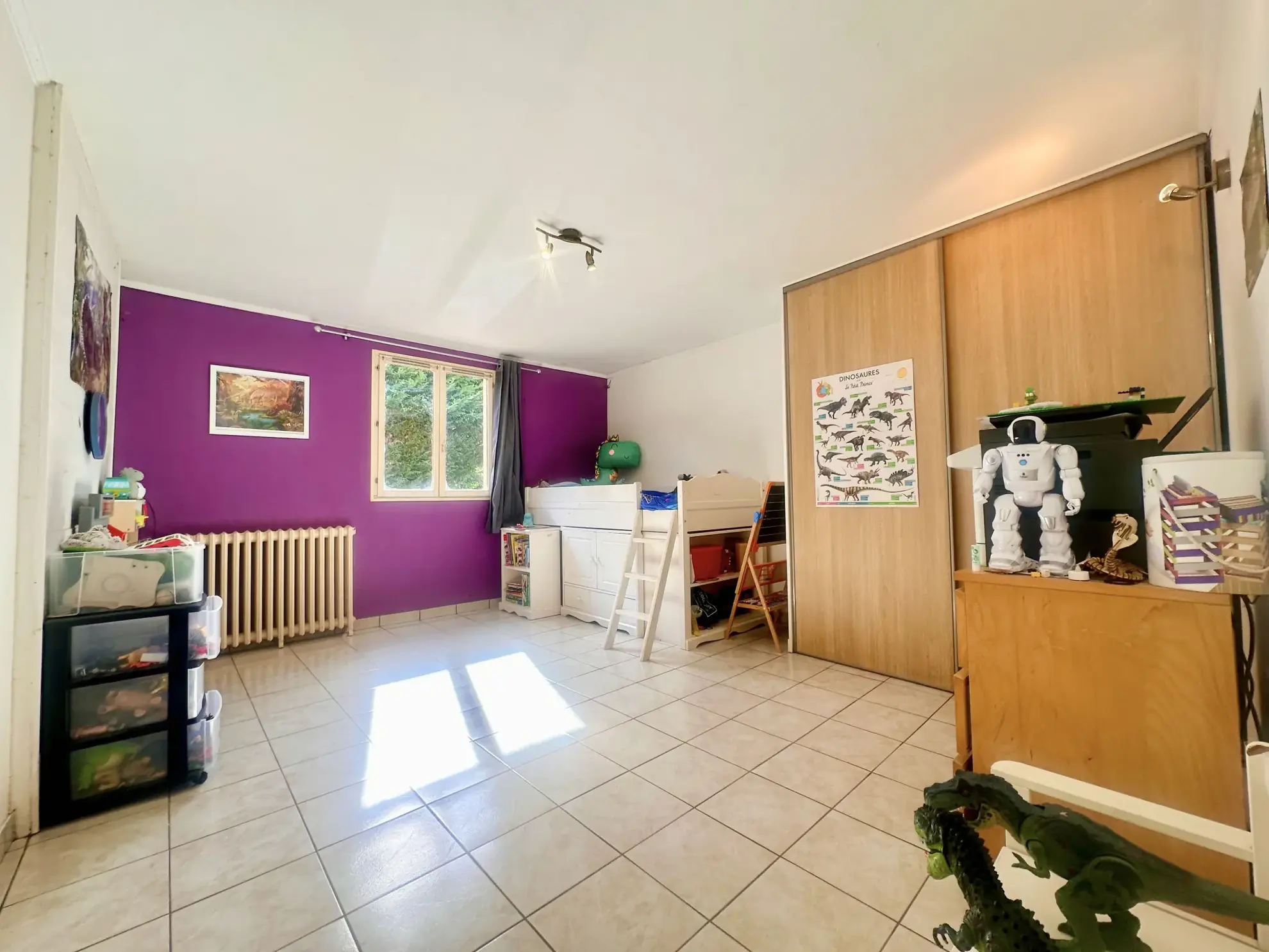 Charmante maison de plain-pied avec terrasse et grand terrain à Lapalisse 