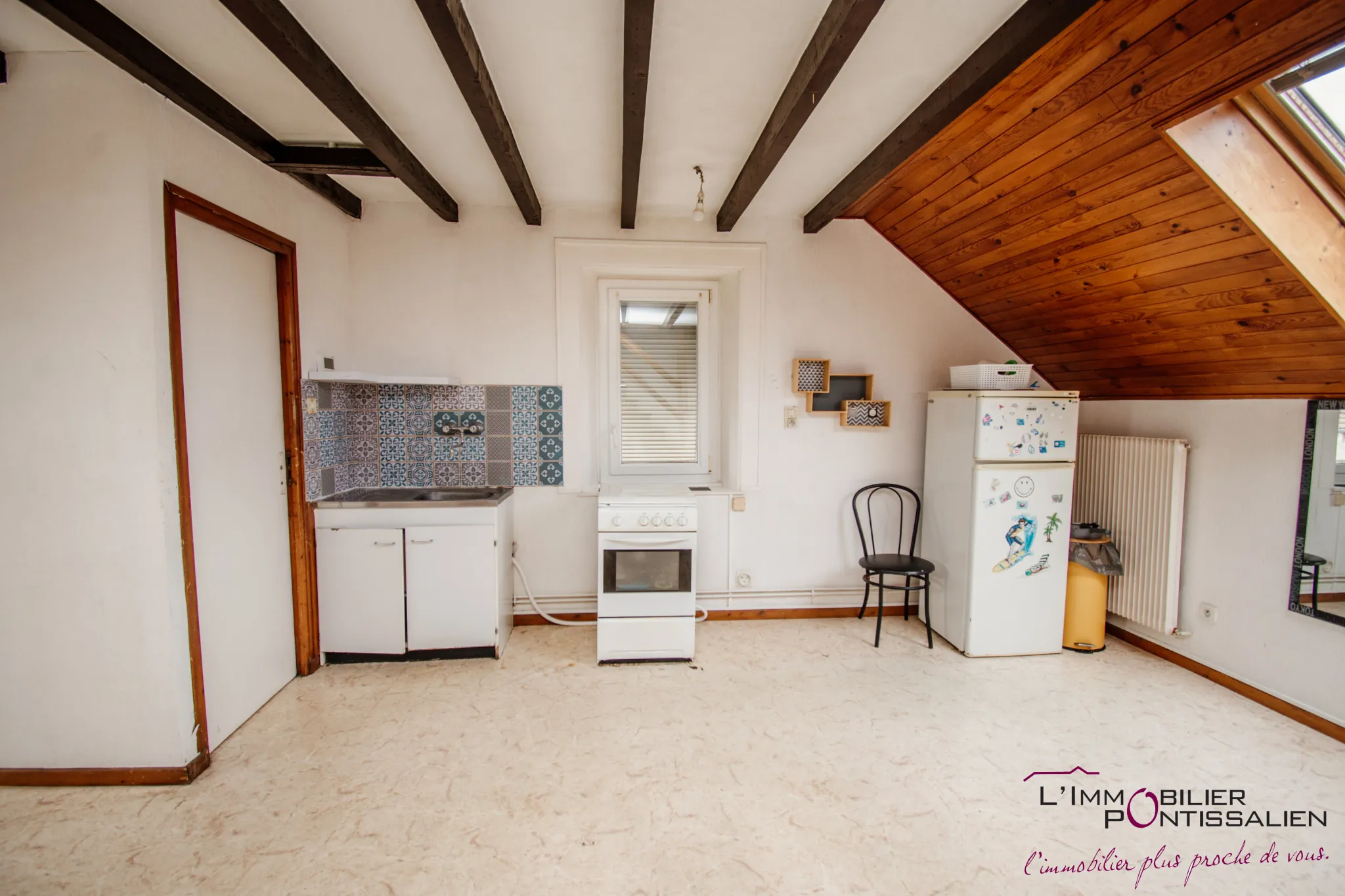 Appartement duplex 2 pièces avec loggia et cave à Pontarlier centre-ville 