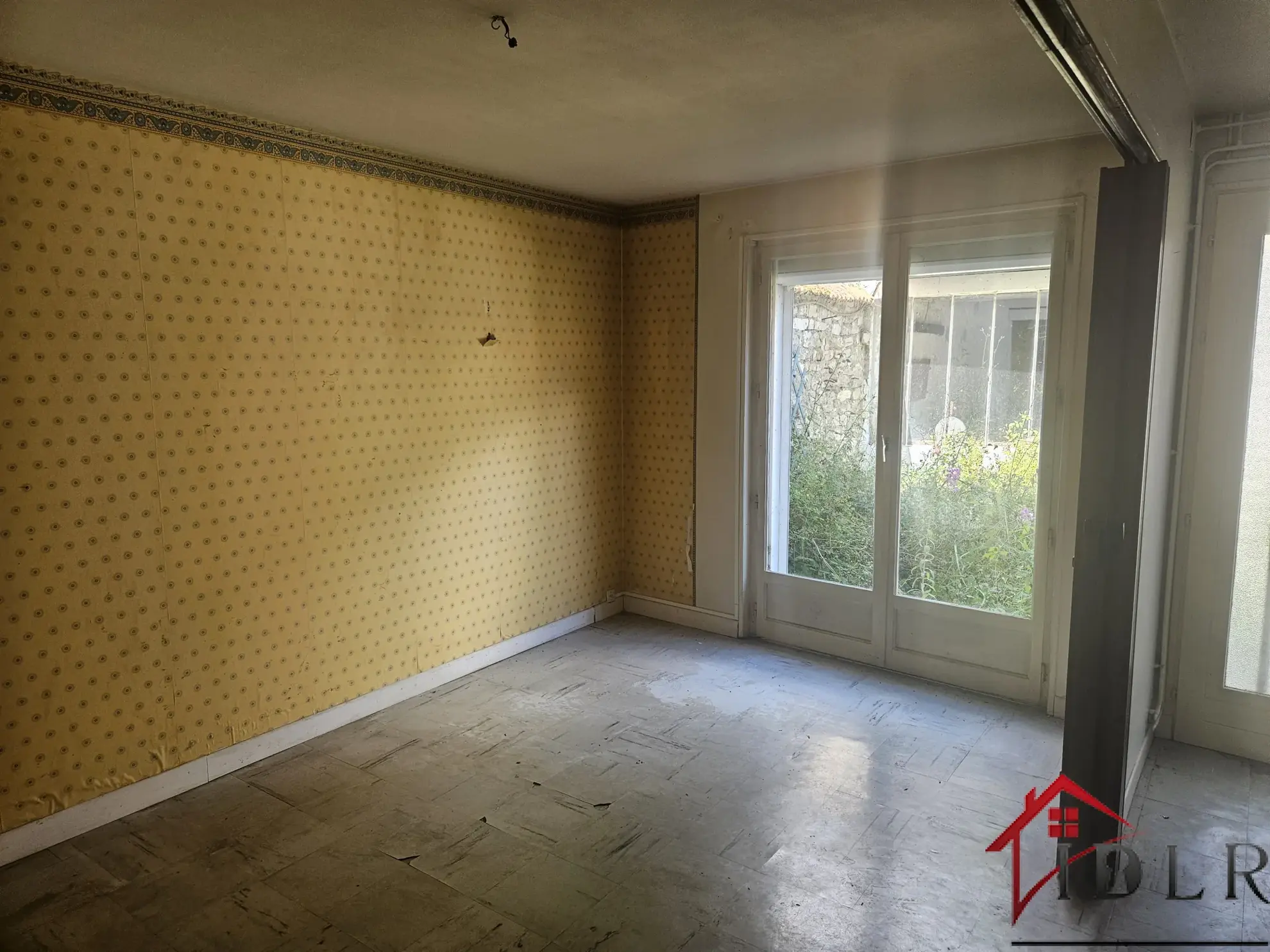 Maison à vendre de 136 m² à Bourbonne-les-Bains avec garage et terrasse 