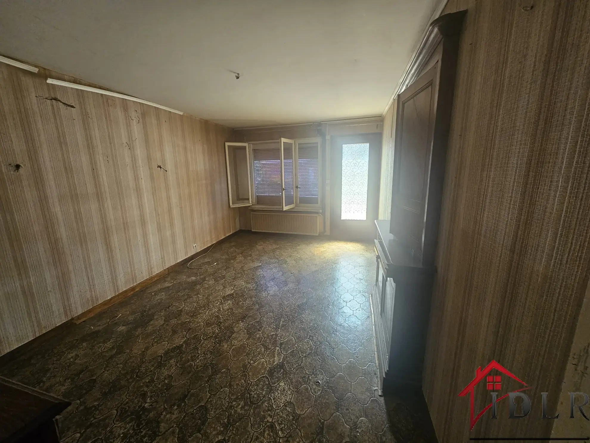 Maison à vendre de 136 m² à Bourbonne-les-Bains avec garage et terrasse 