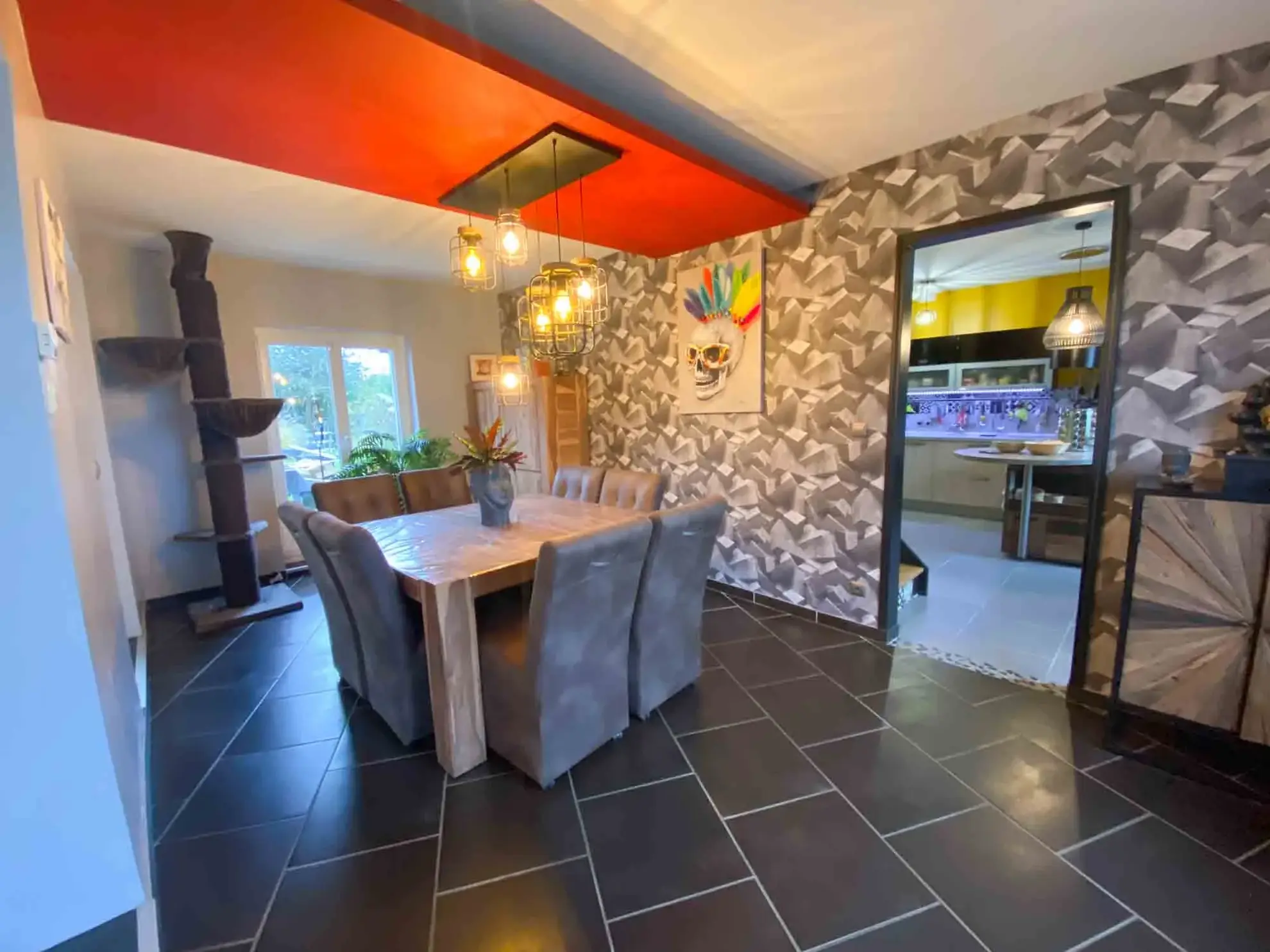 Maison individuelle en brique à Jeumont avec terrasse et terrain arboré 