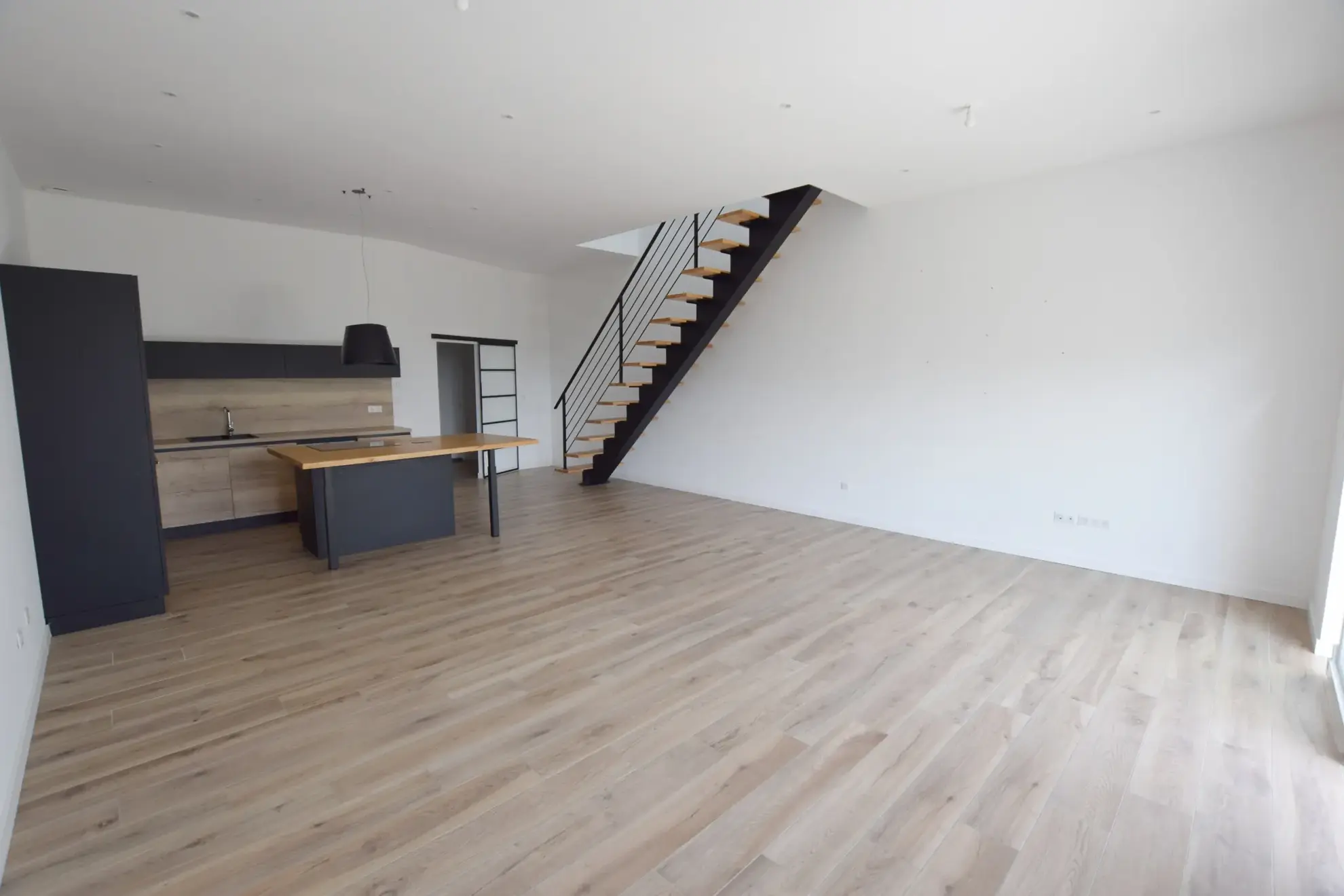 Appartement Duplex F4/5 avec terrasse à Montbéliard - Calme et Confort 