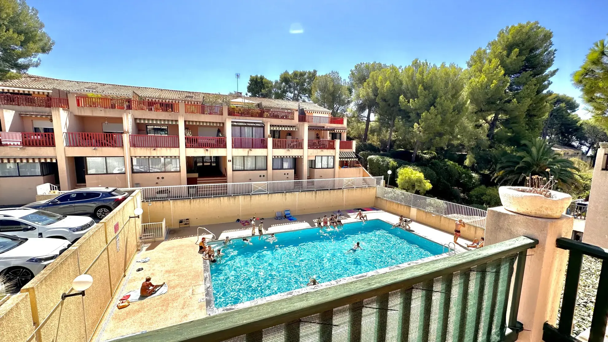 Studio à Bandol avec terrasse, proximité plages et centre-ville - Investissement ou pied-à-terre 
