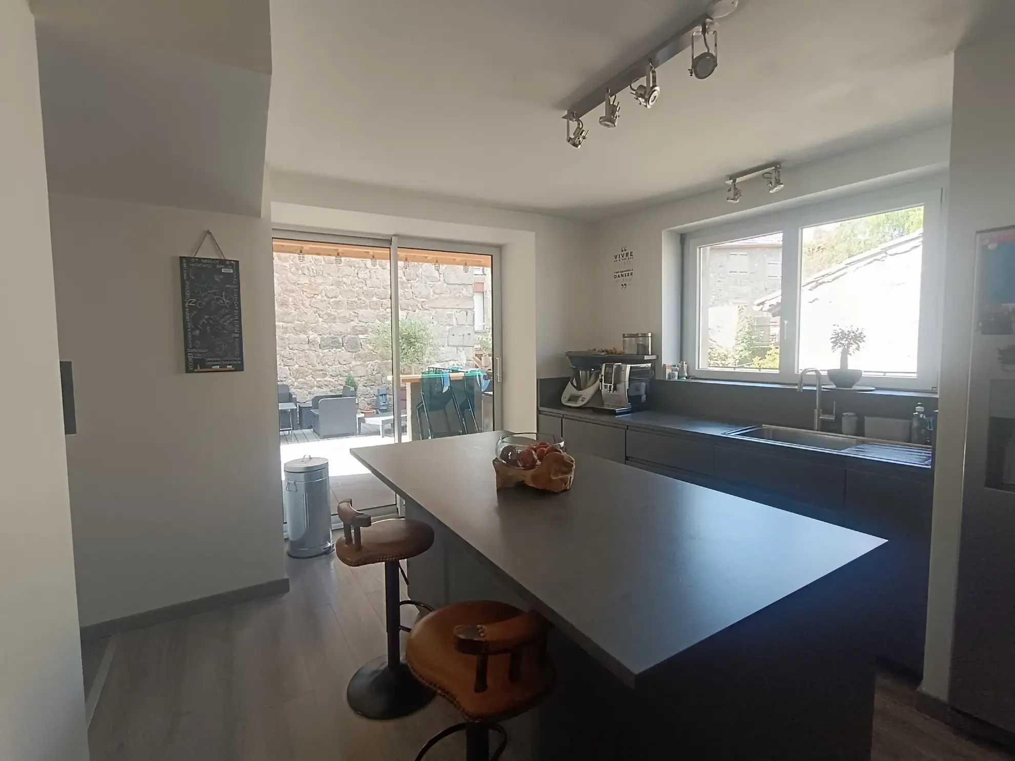 Maison de village avec grande terrasse à Saint Didier en Velay, 177 m² 