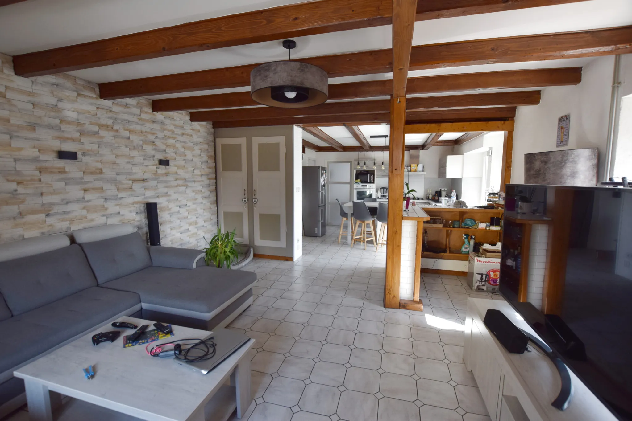 Charmante maison de ville lumineuse à Valentigney avec terrasse et terrain de 5,20 ares 