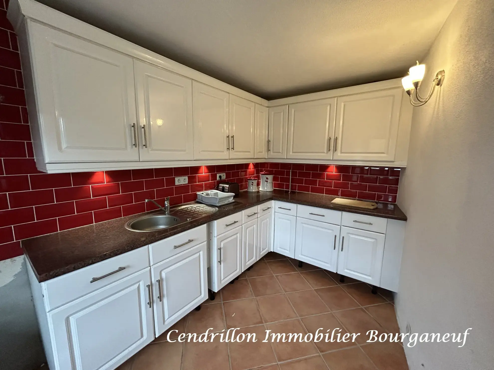 Maison en pierre de 60m² avec 2 chambres à Soubrebost, proche commodités 