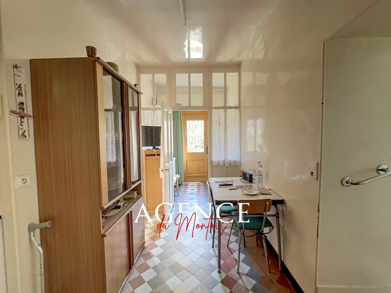 Maison de village à rénover avec dépendances à Donnemarie-Dontilly 