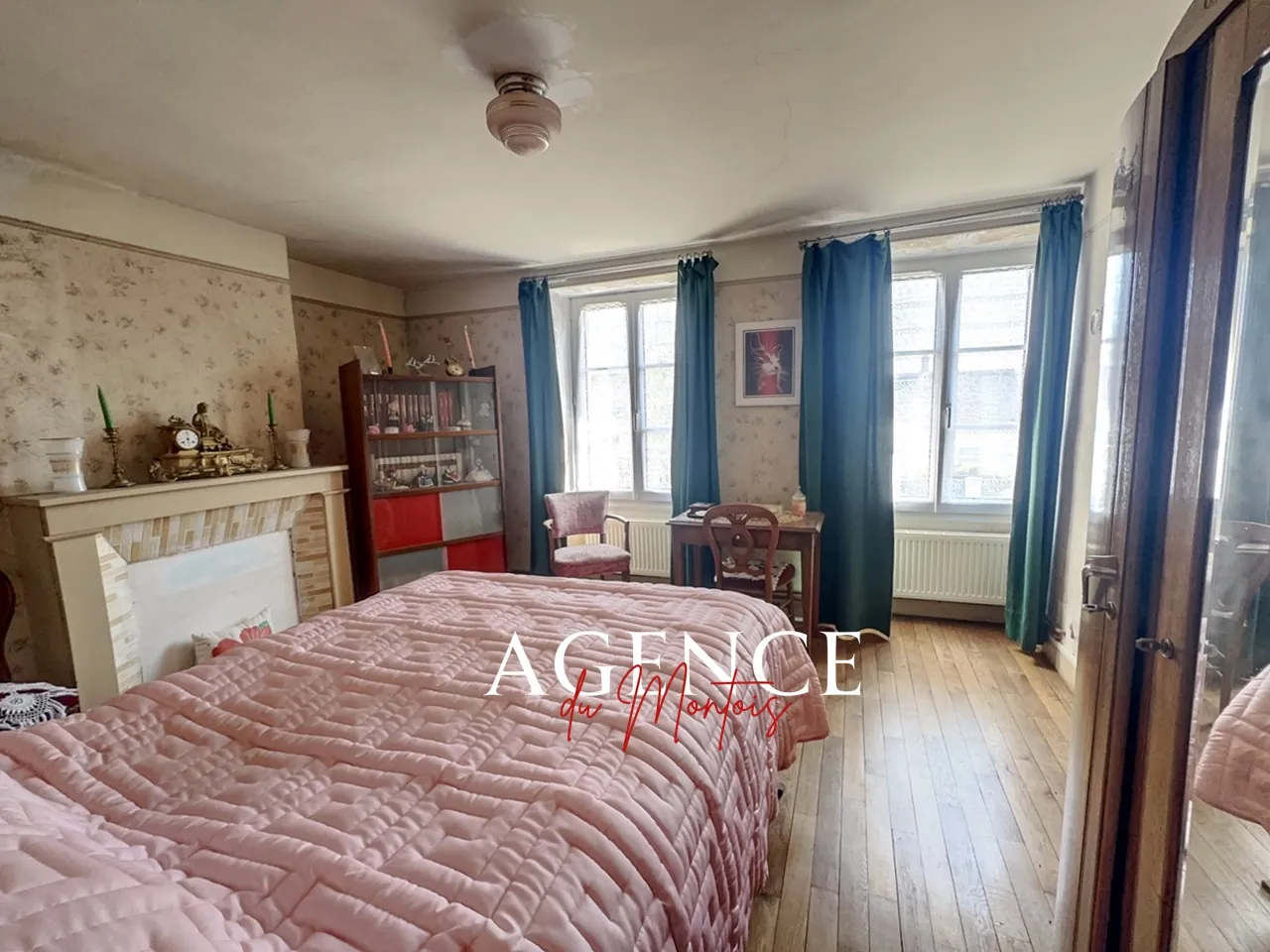 Maison de village à rénover avec dépendances à Donnemarie-Dontilly 