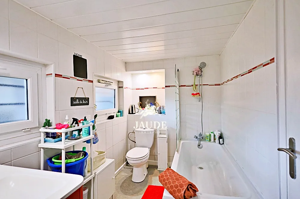 Maison de ville à Clermont-Ferrand secteur Montjuzet – 135 m², 4 chambres 