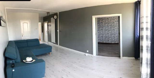 Appartement T4 lumineux avec balcon, cave et jardin à Carbon Blanc 