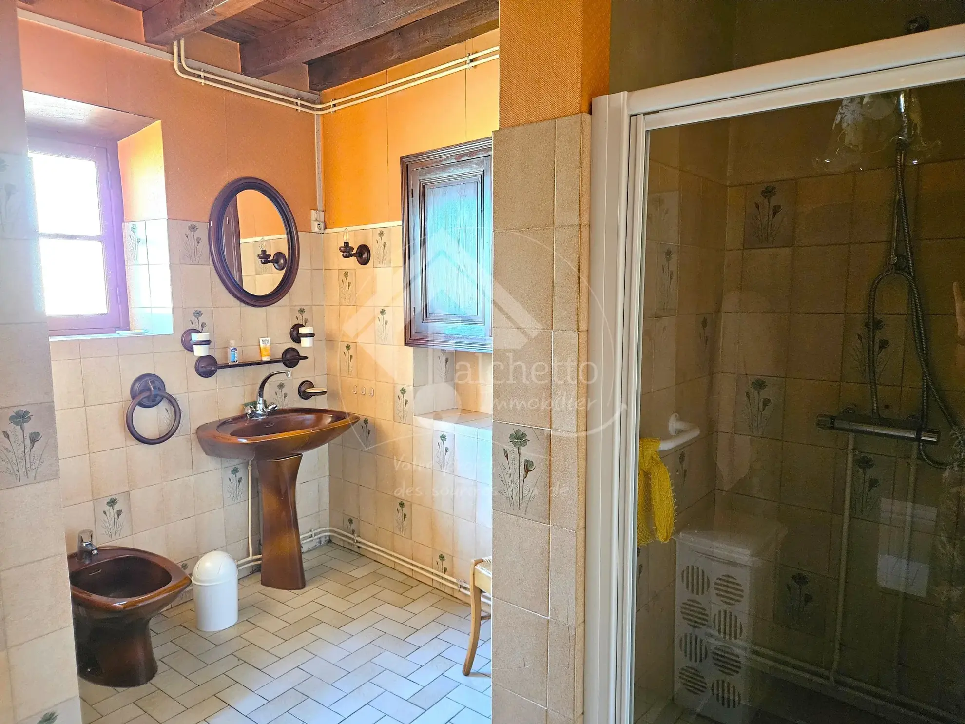 Maison en pierre à Saint-Clément - Charme et authenticité dans la Montagne Bourbonnaise 