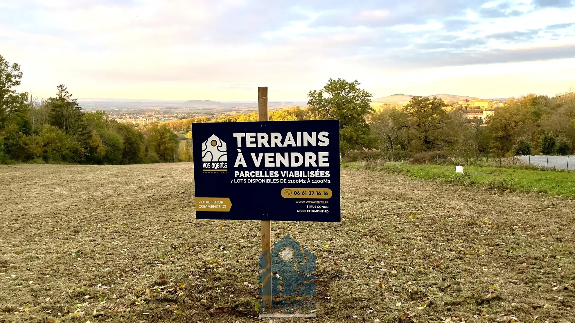 Terrain à bâtir viabilisé à Montmorin - Opportunité rare dans environnement boisé