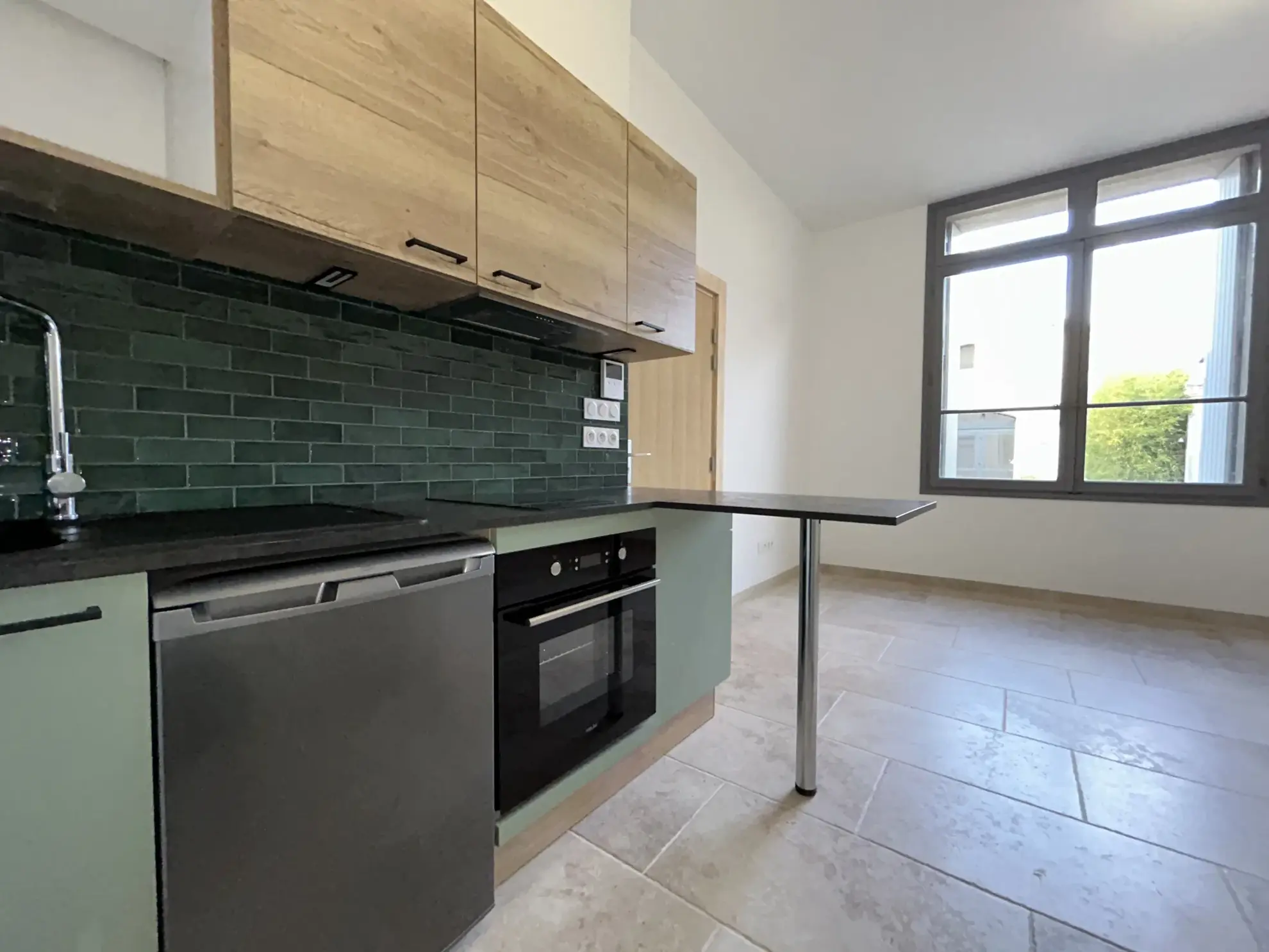 Studio rénové de 28 m² à vendre à Pignan - Village dynamique 
